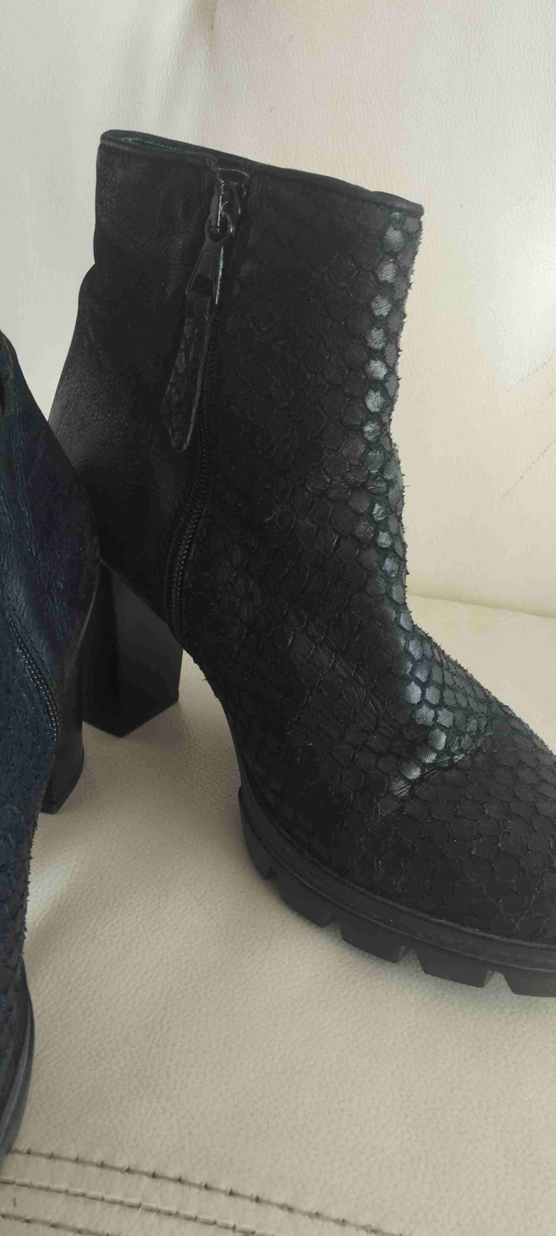 Botines negros texturizados talla 37 - miniatura 6