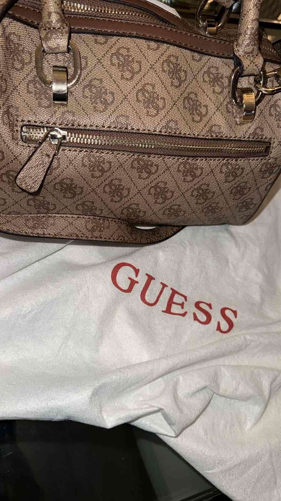 Bolso Guess beige y blanco - miniatura 2
