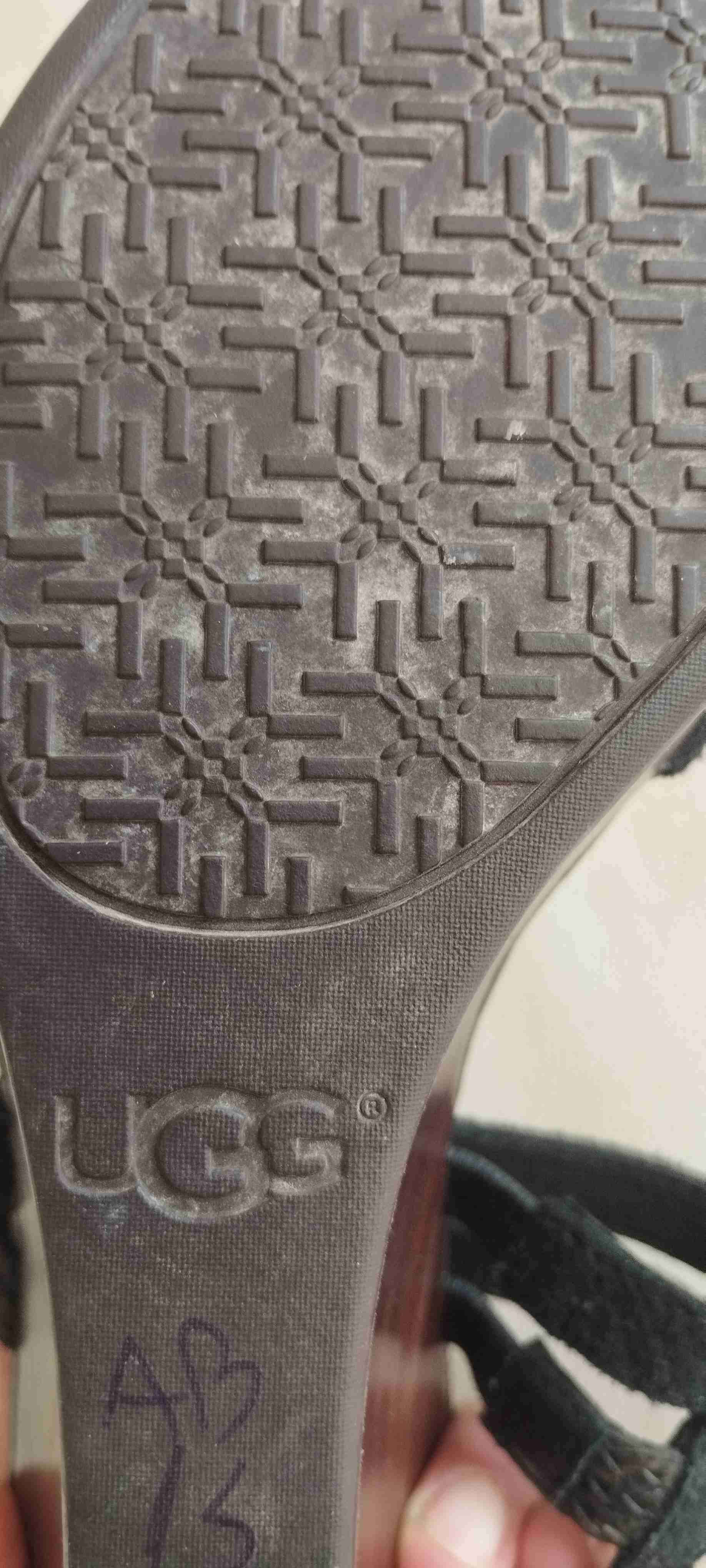 Sandalias marca ugg talla 38 cuero - miniatura 5