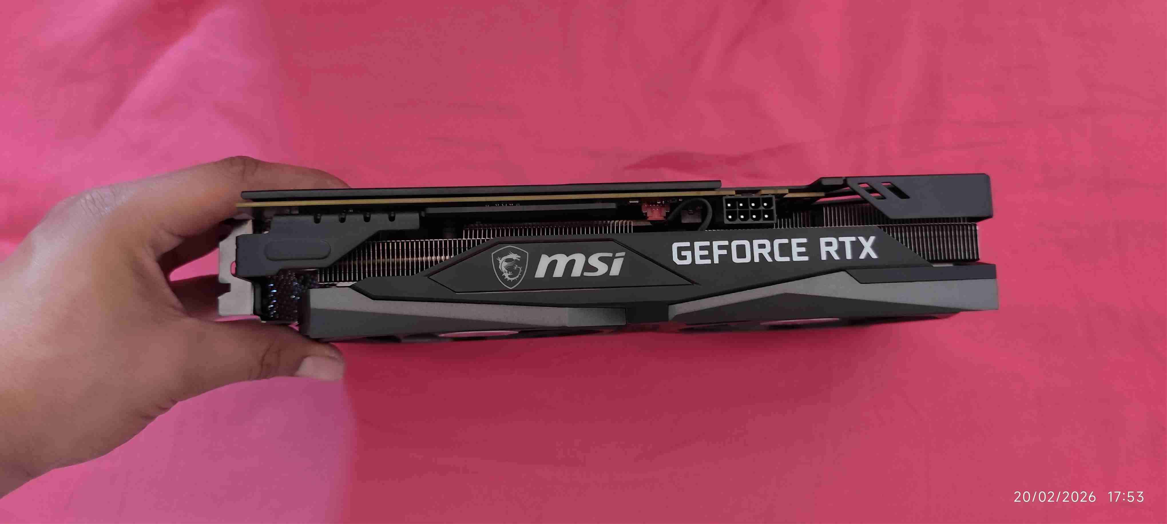 Tarjeta gráfica MSI GeForce RTX 3050 - miniatura 3