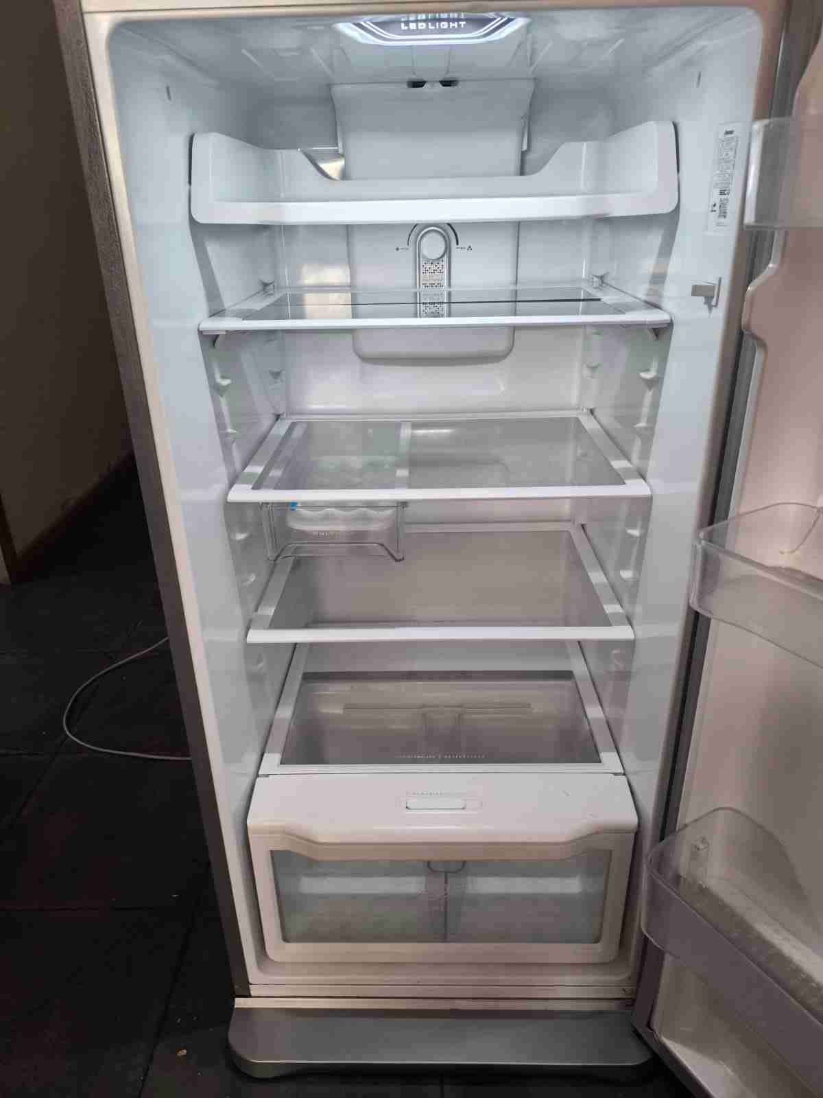 Refrigerador Fensa A+ eficiente - miniatura 4