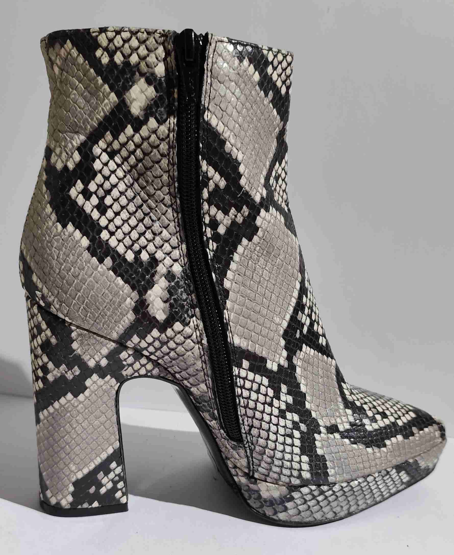 BOTINES ITALIANOS  N°37 estilo serpiente - miniatura 3