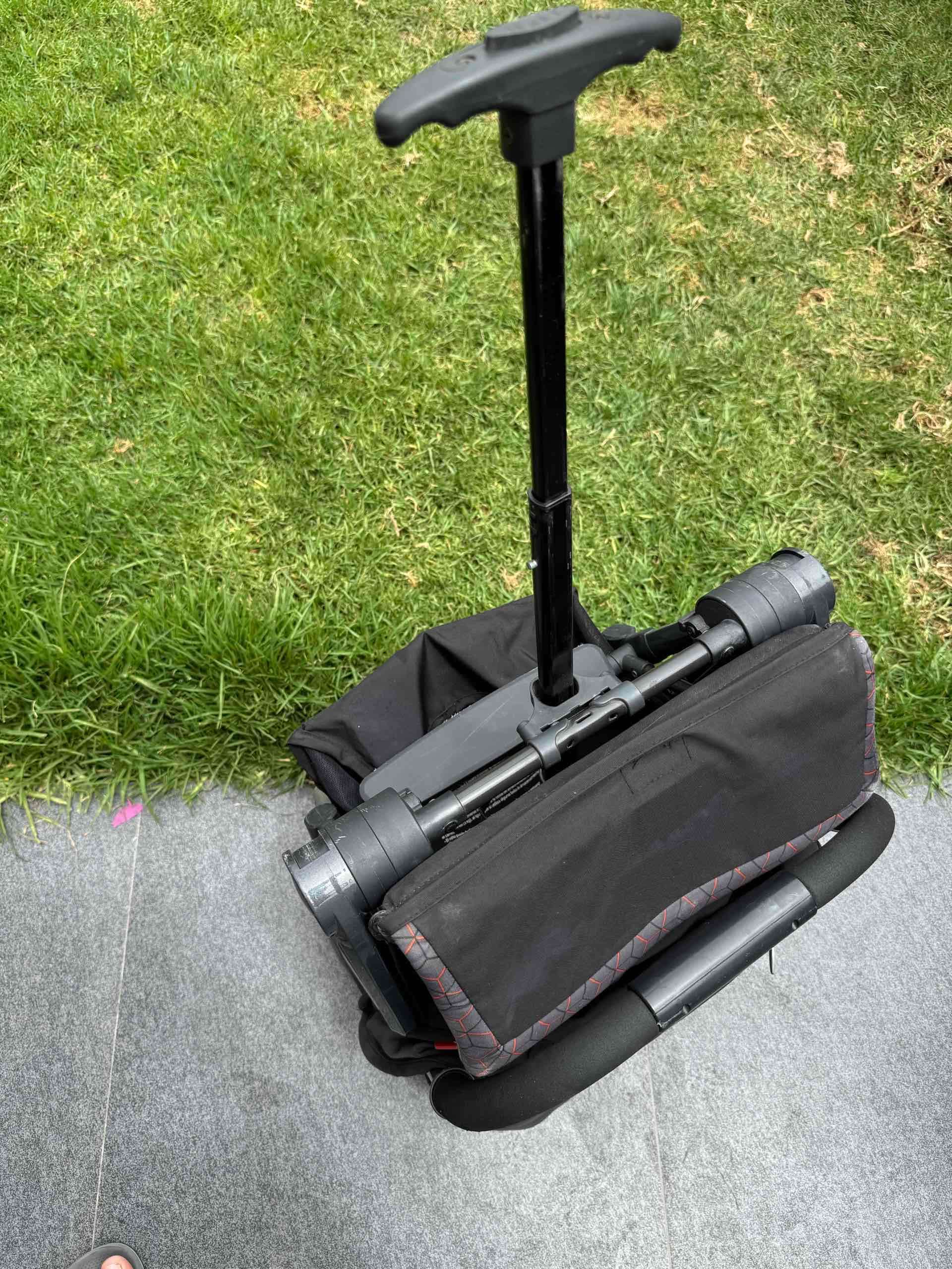 Coches Diono negras con ruedas - miniatura 3