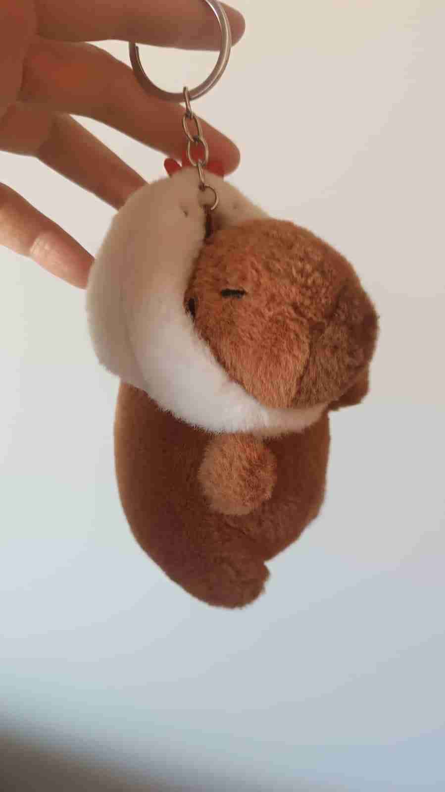 Llavero de peluche capibara