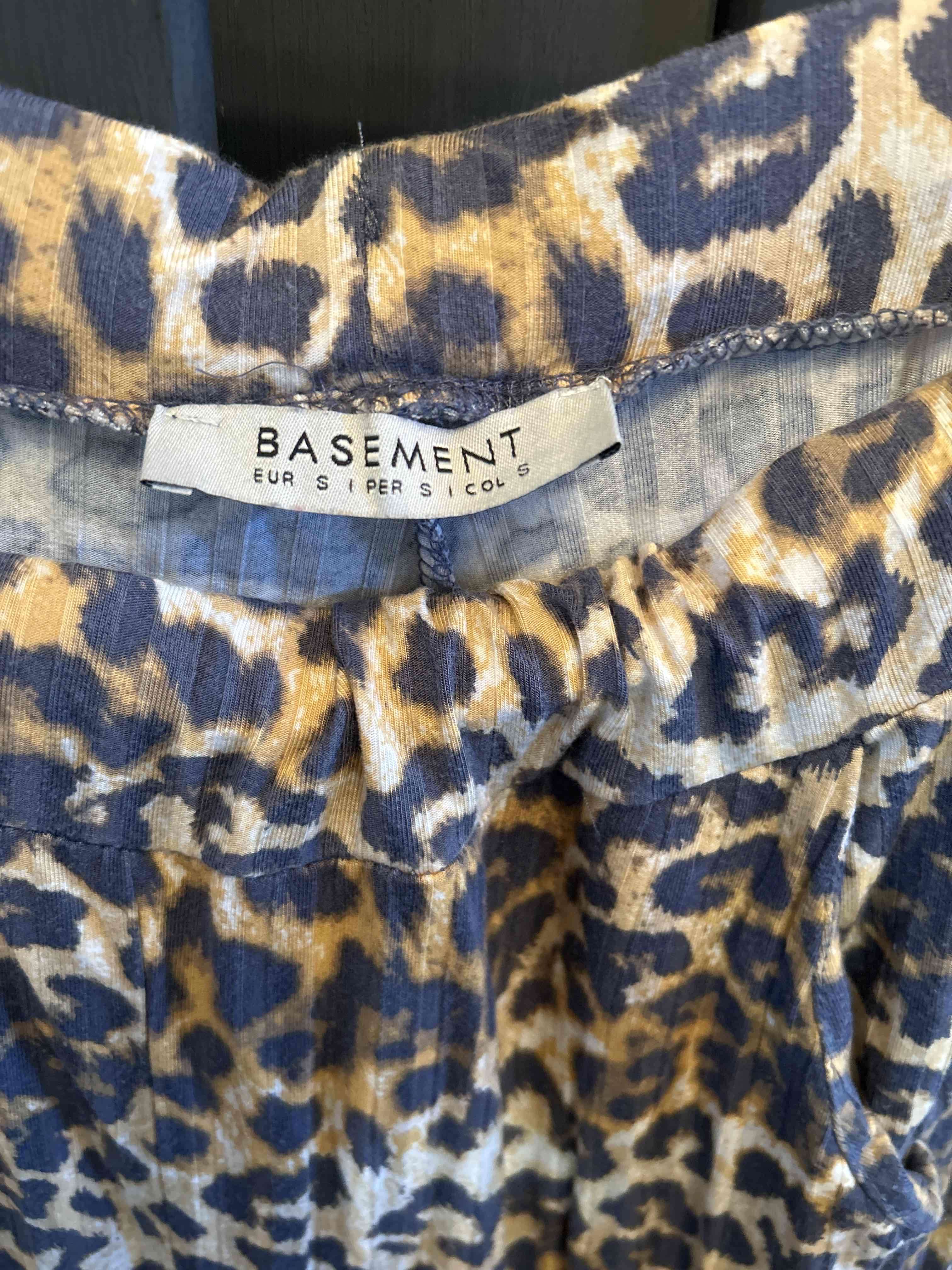 Pantalones animal print Basement - miniatura 2