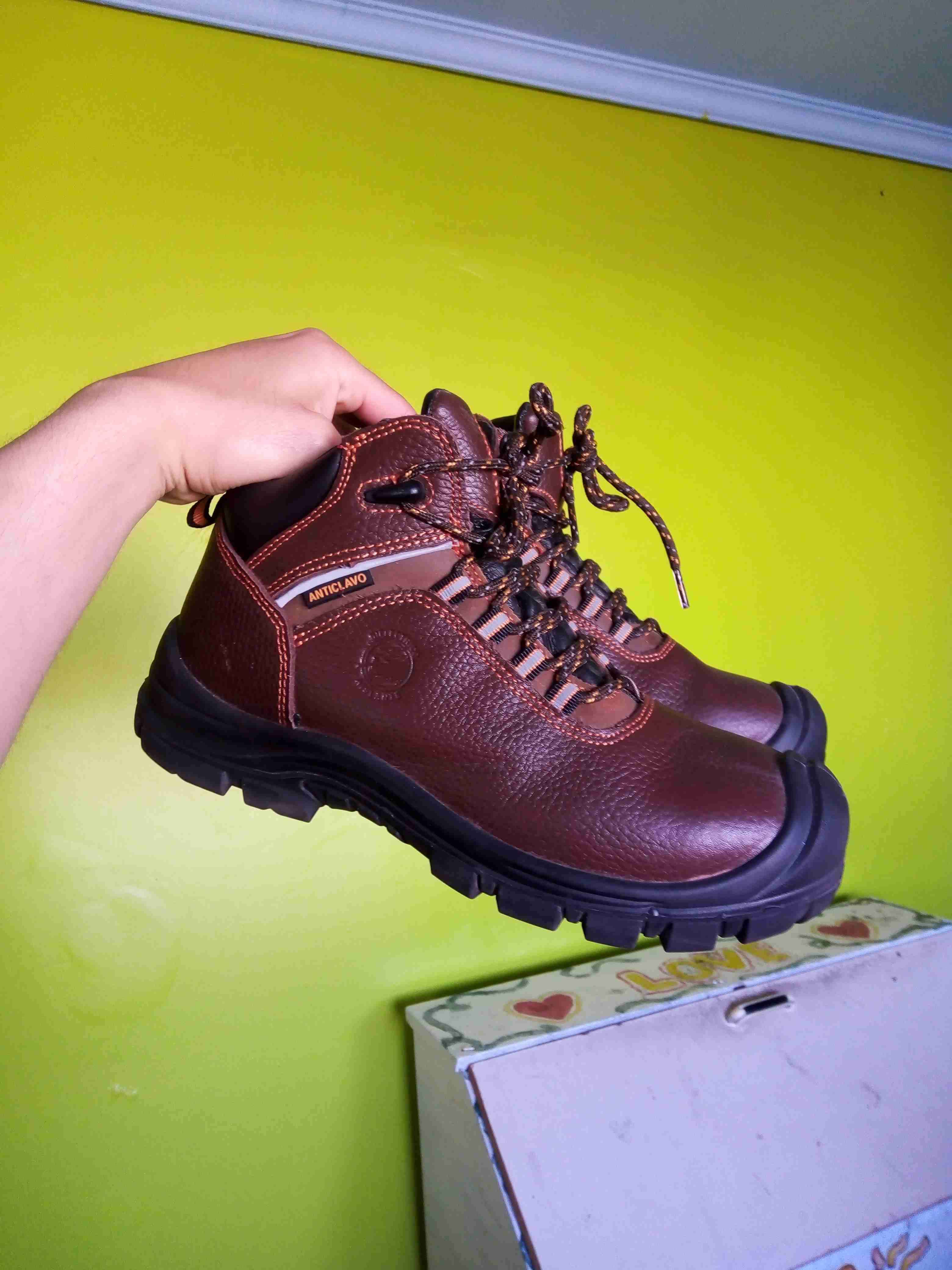 Zapatos de seguridad Sherpa's talla 39