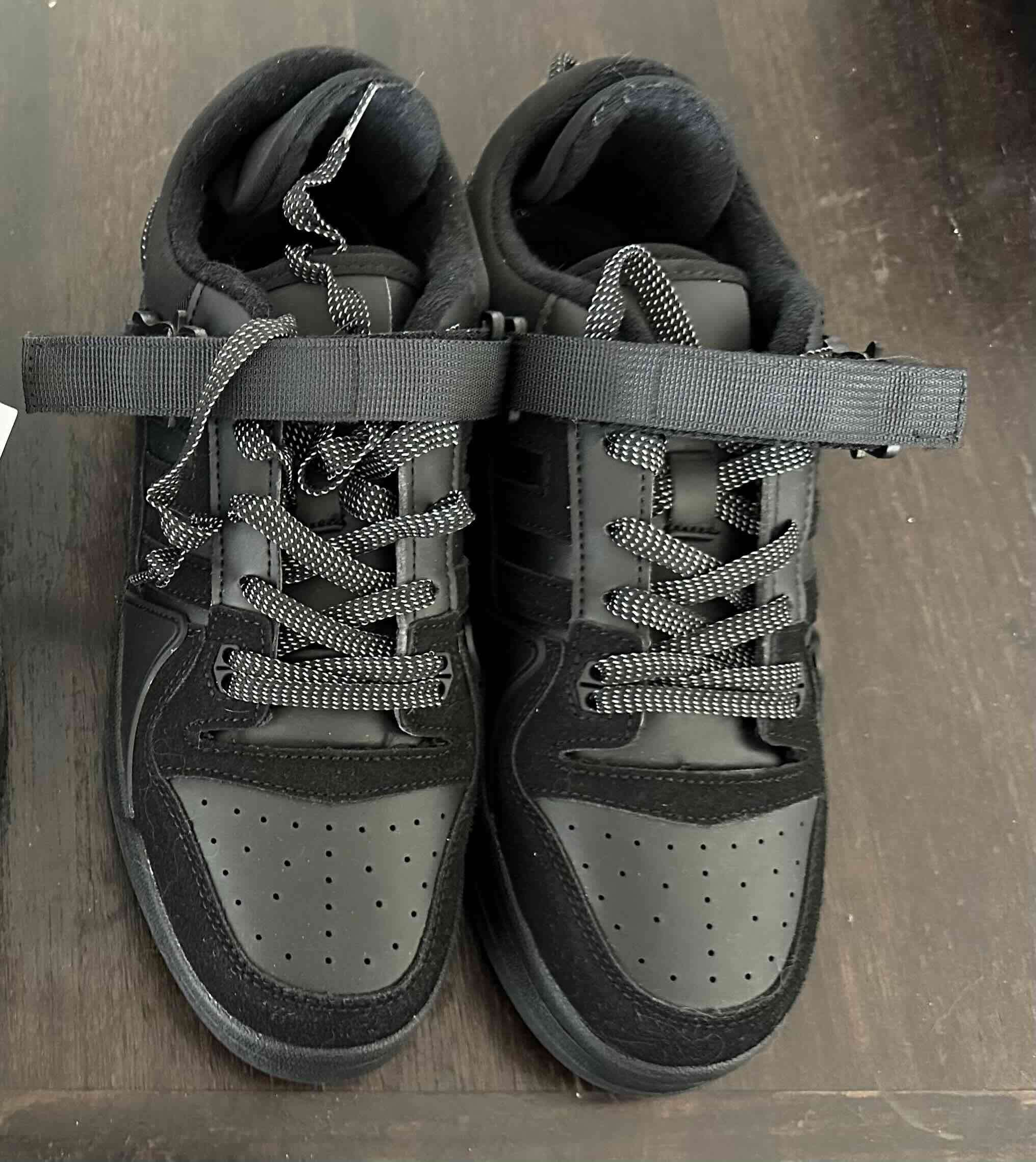 Zapatillas deportivas negras 42 horma pequeña