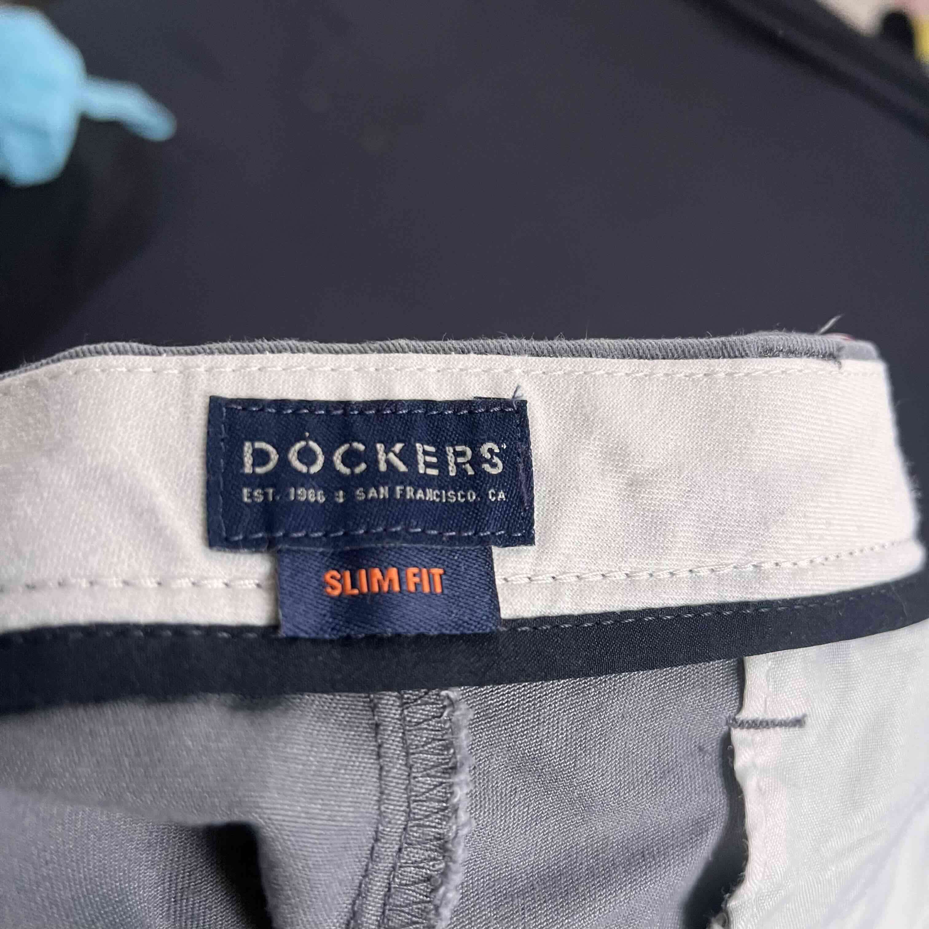 Pantalón gris casual dockers skinny - miniatura 2