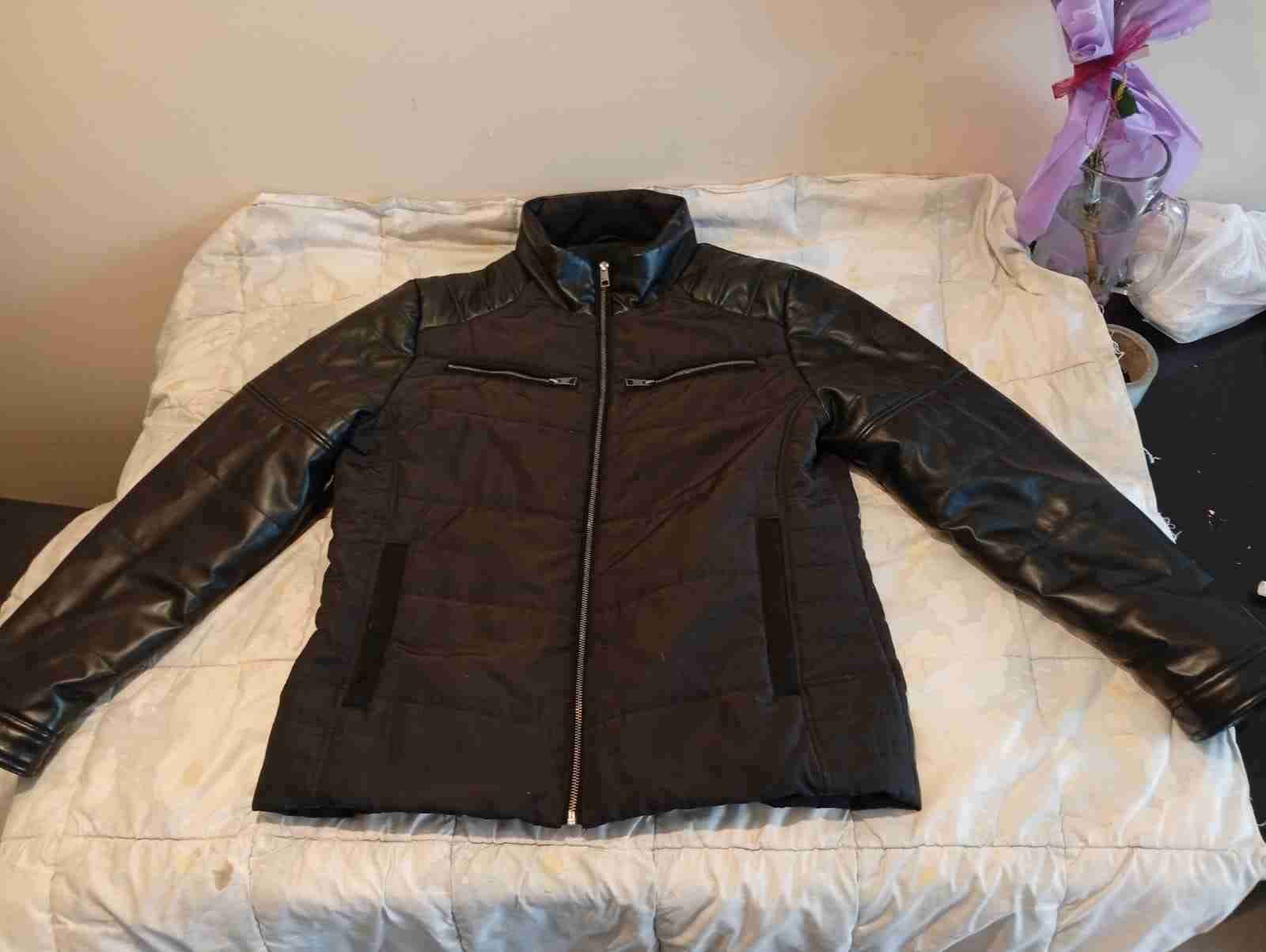 Chaqueta negra de hombre