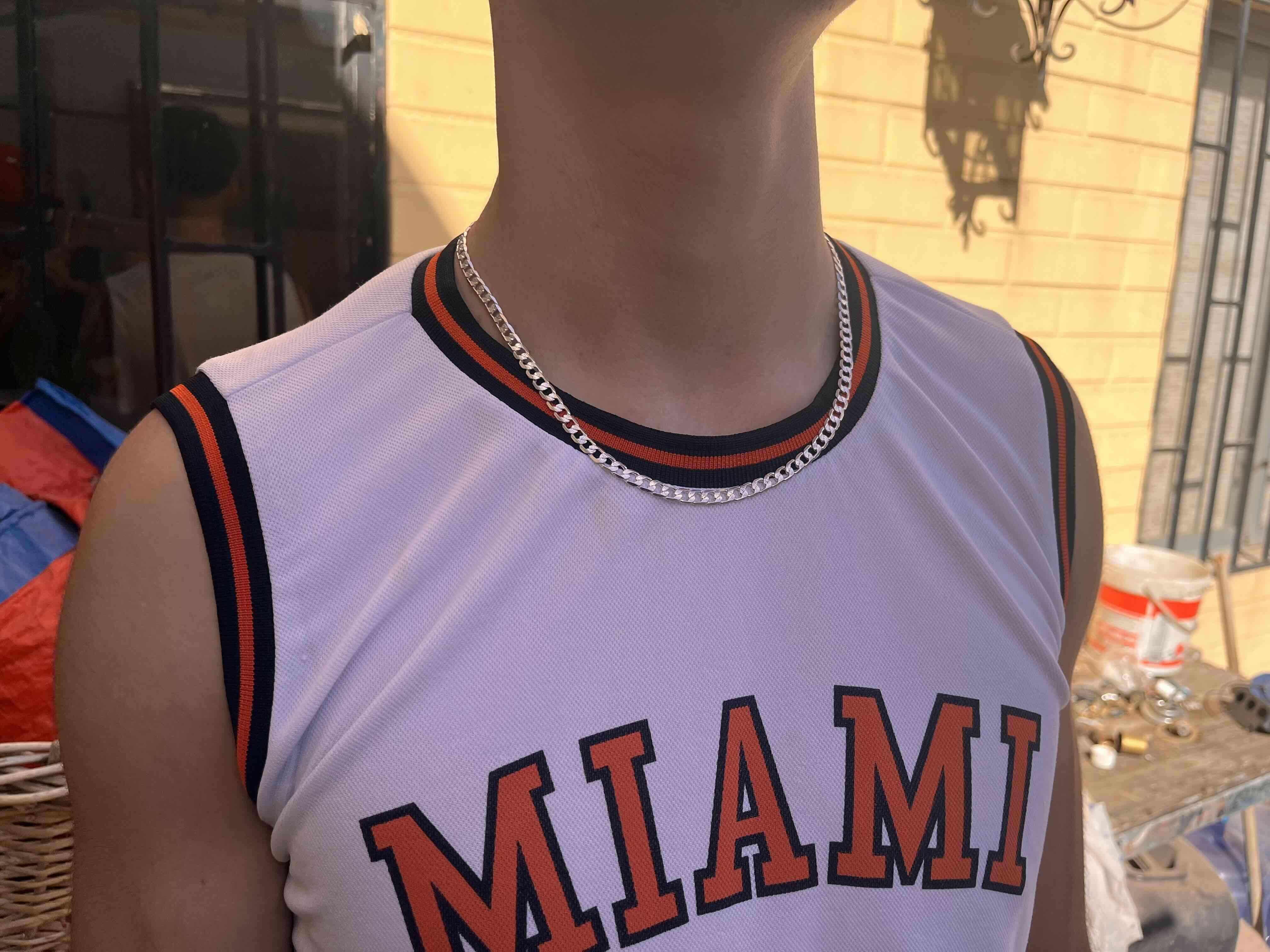 Cadena de plata grumet