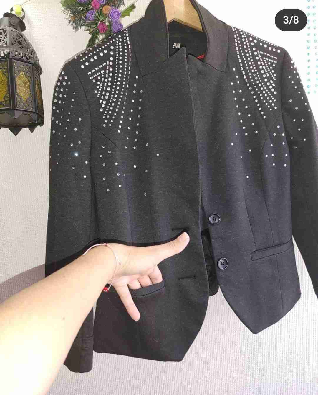 Blazer negro con tachas H&M - miniatura 2