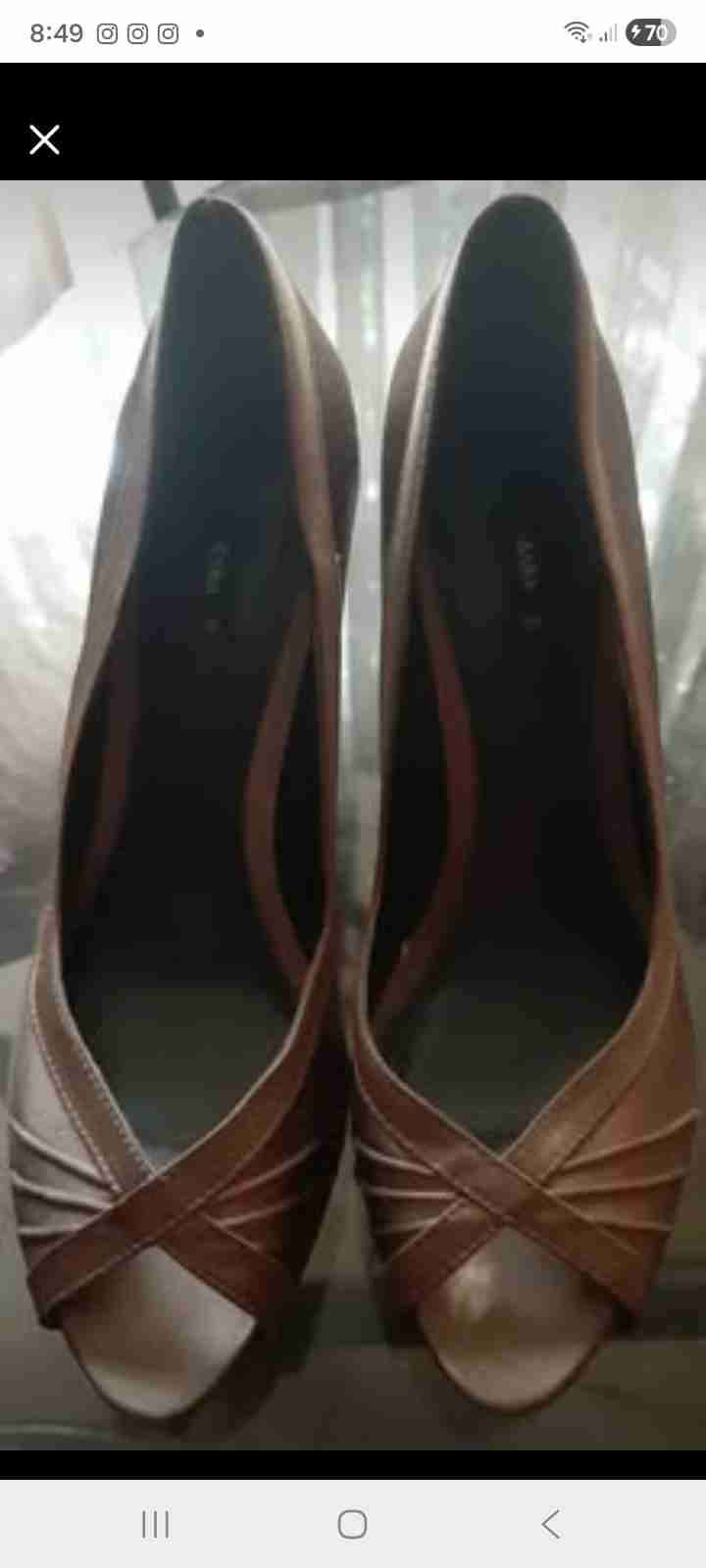 Tacones oro viejo elegantes, N 39, marca Zara - miniatura 2