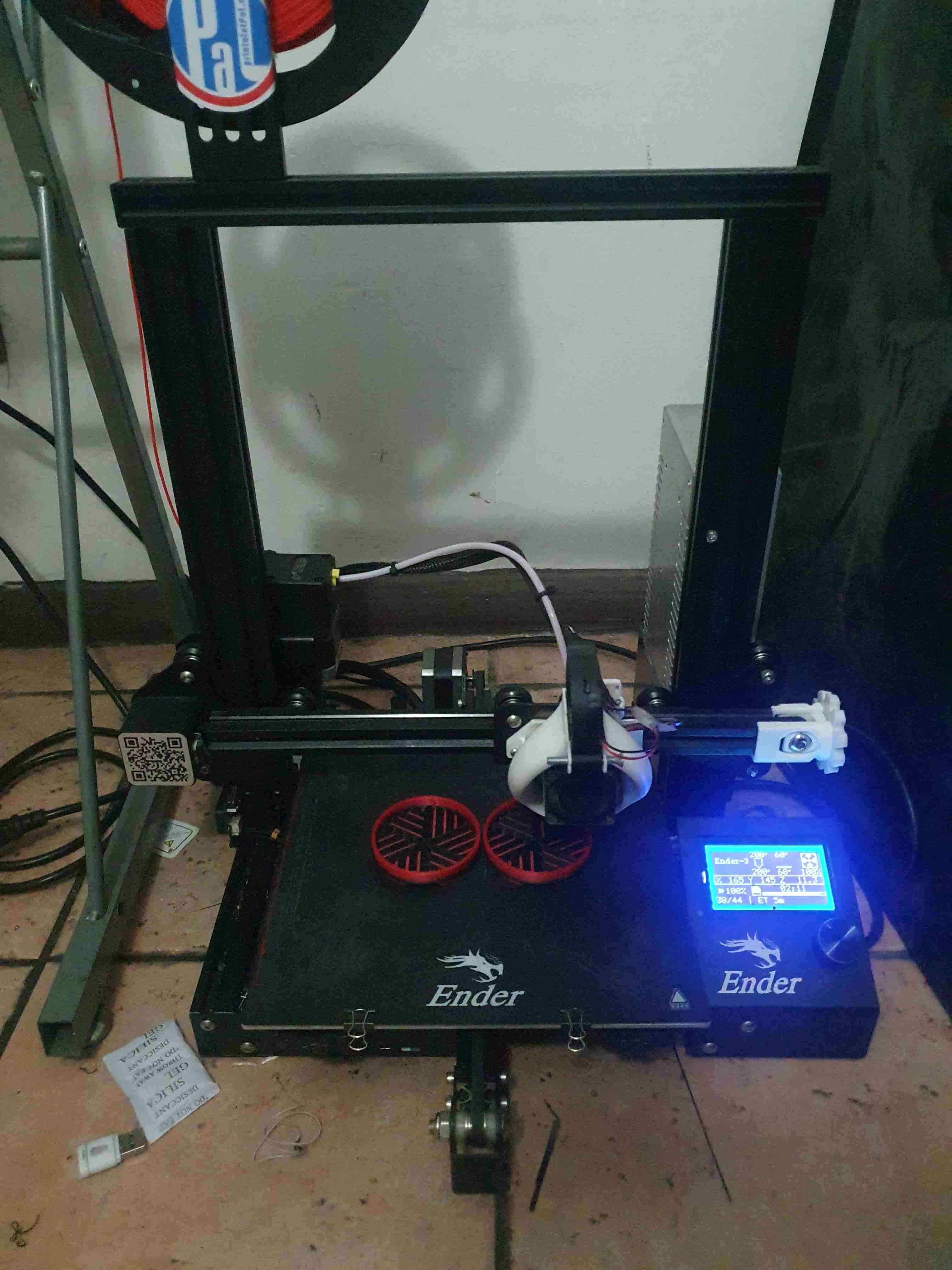 Impresora 3D Ender en buen estado - miniatura 2