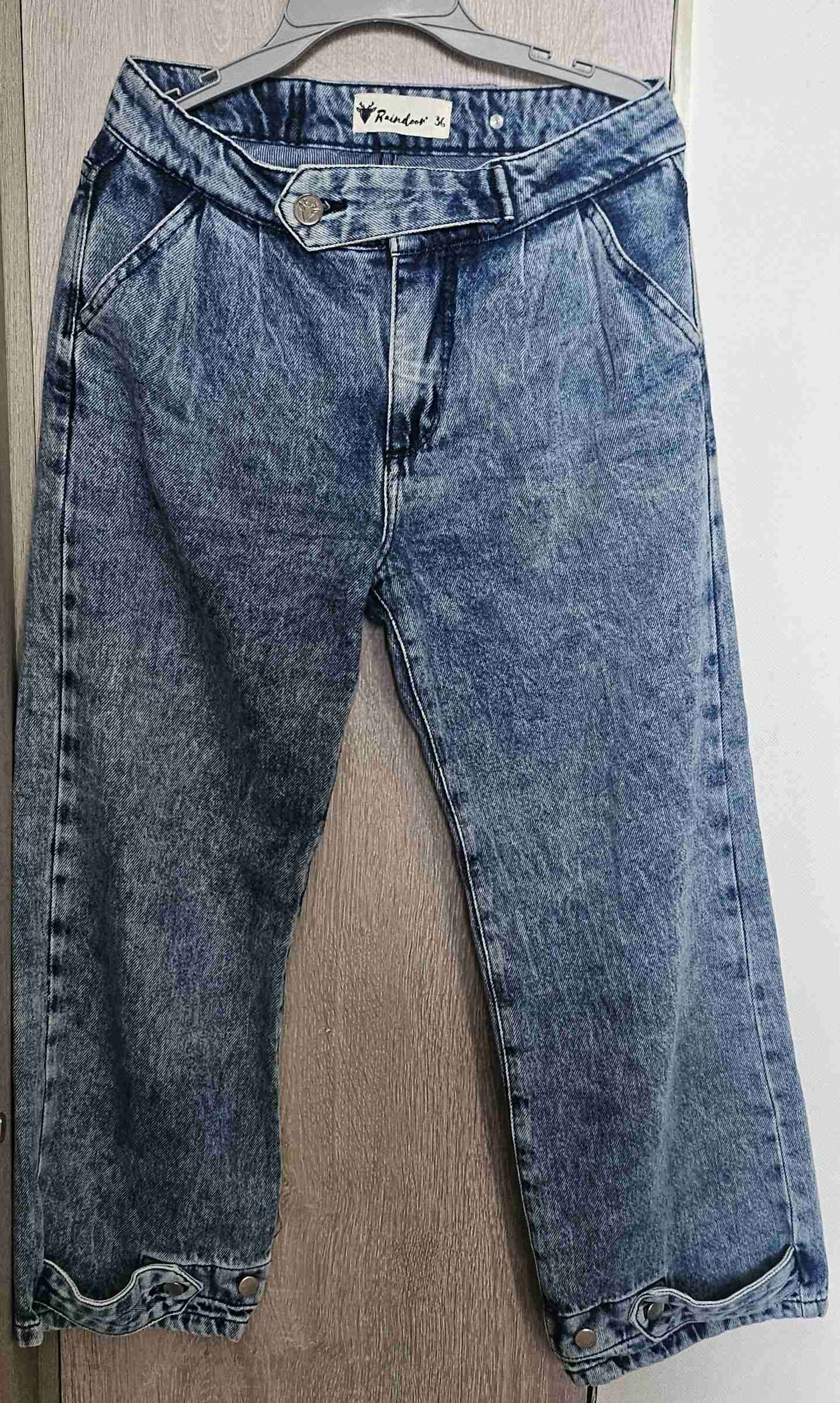 Jeans de mezclilla azul para mujer