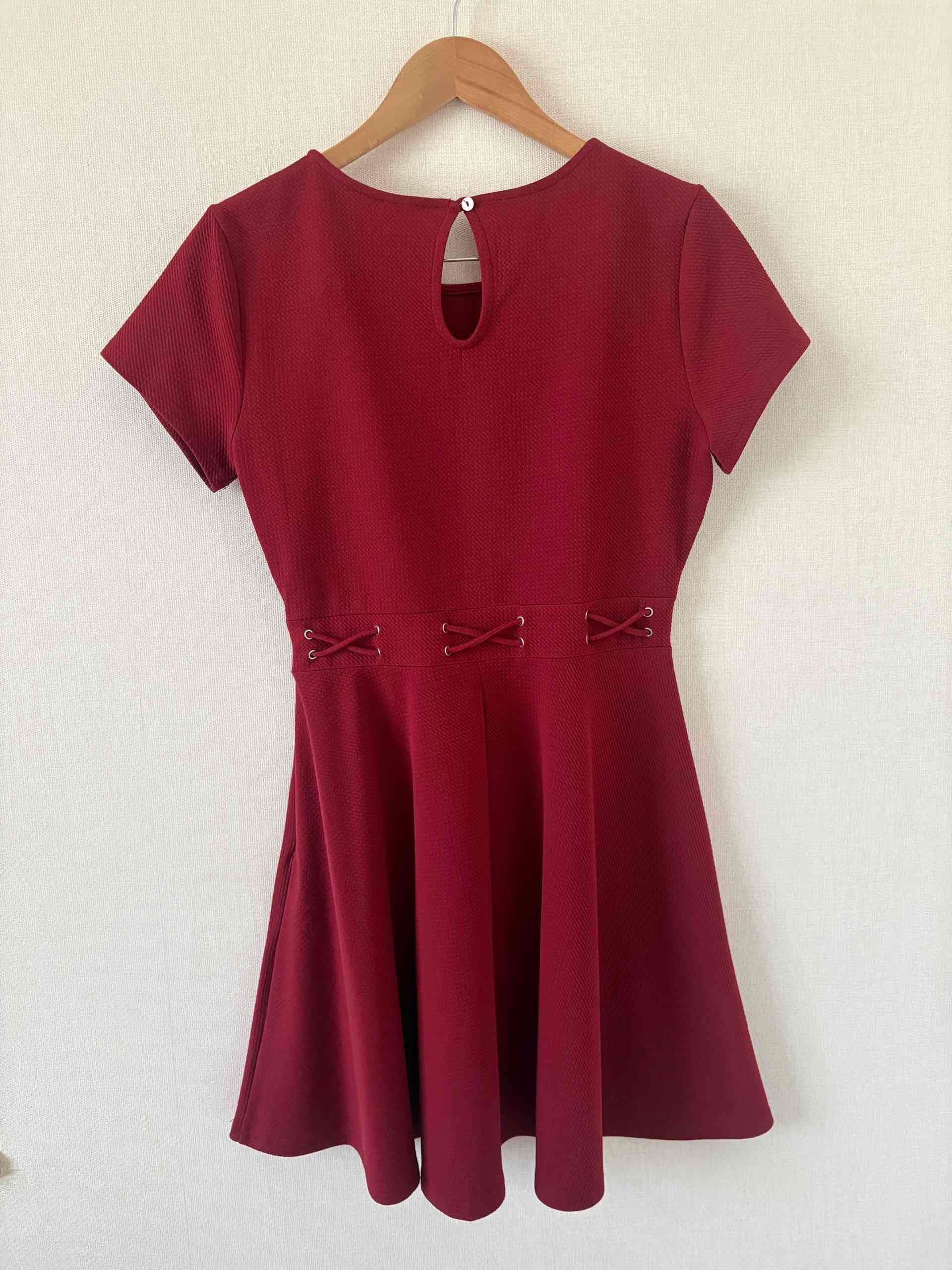 Vestido rojo - miniatura 2