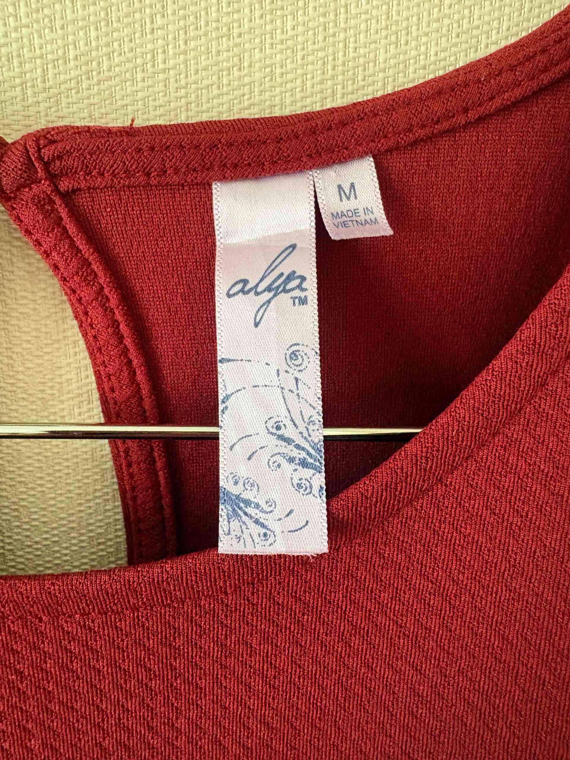 Vestido rojo - miniatura 4