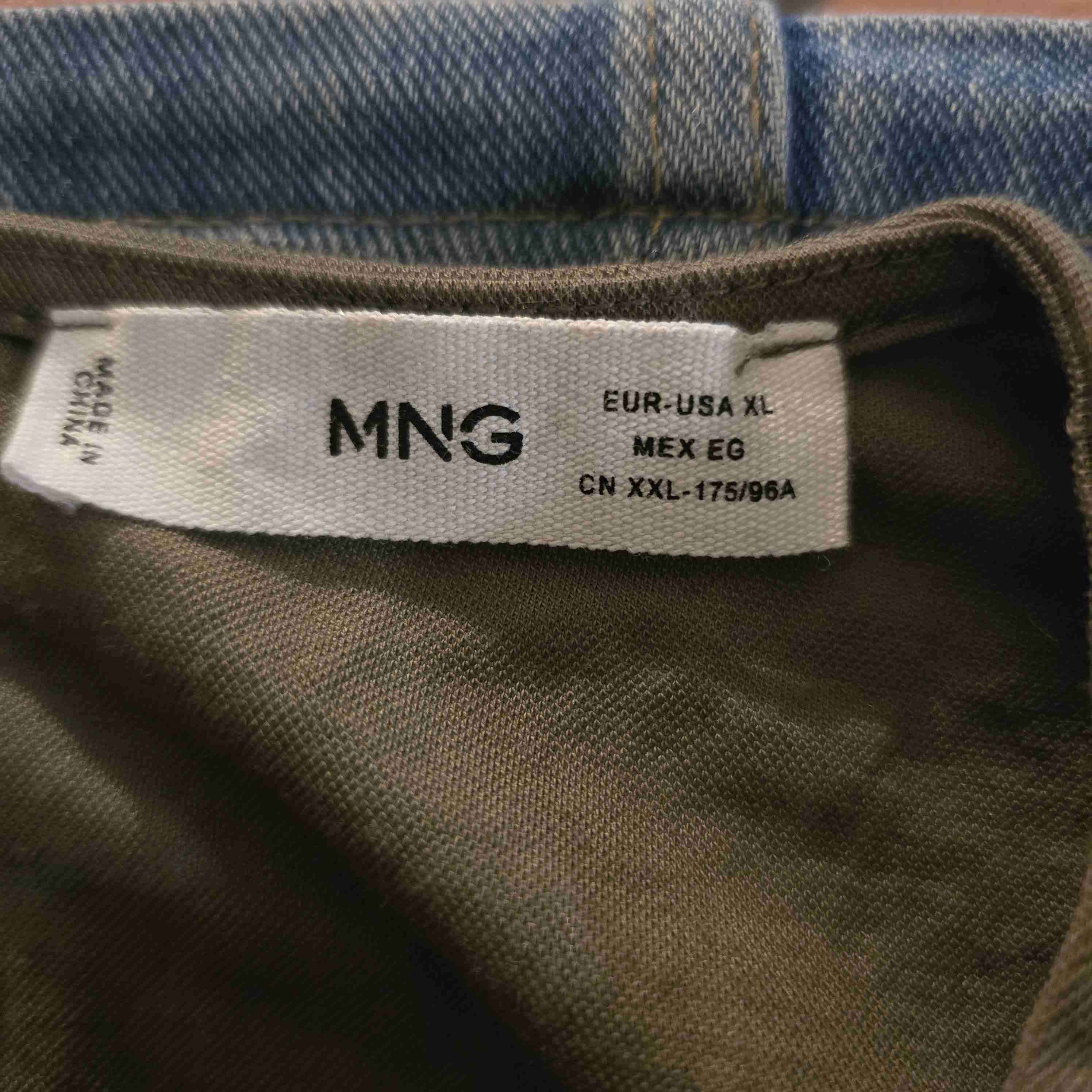 Polera sin mangas verde olivo - miniatura 2