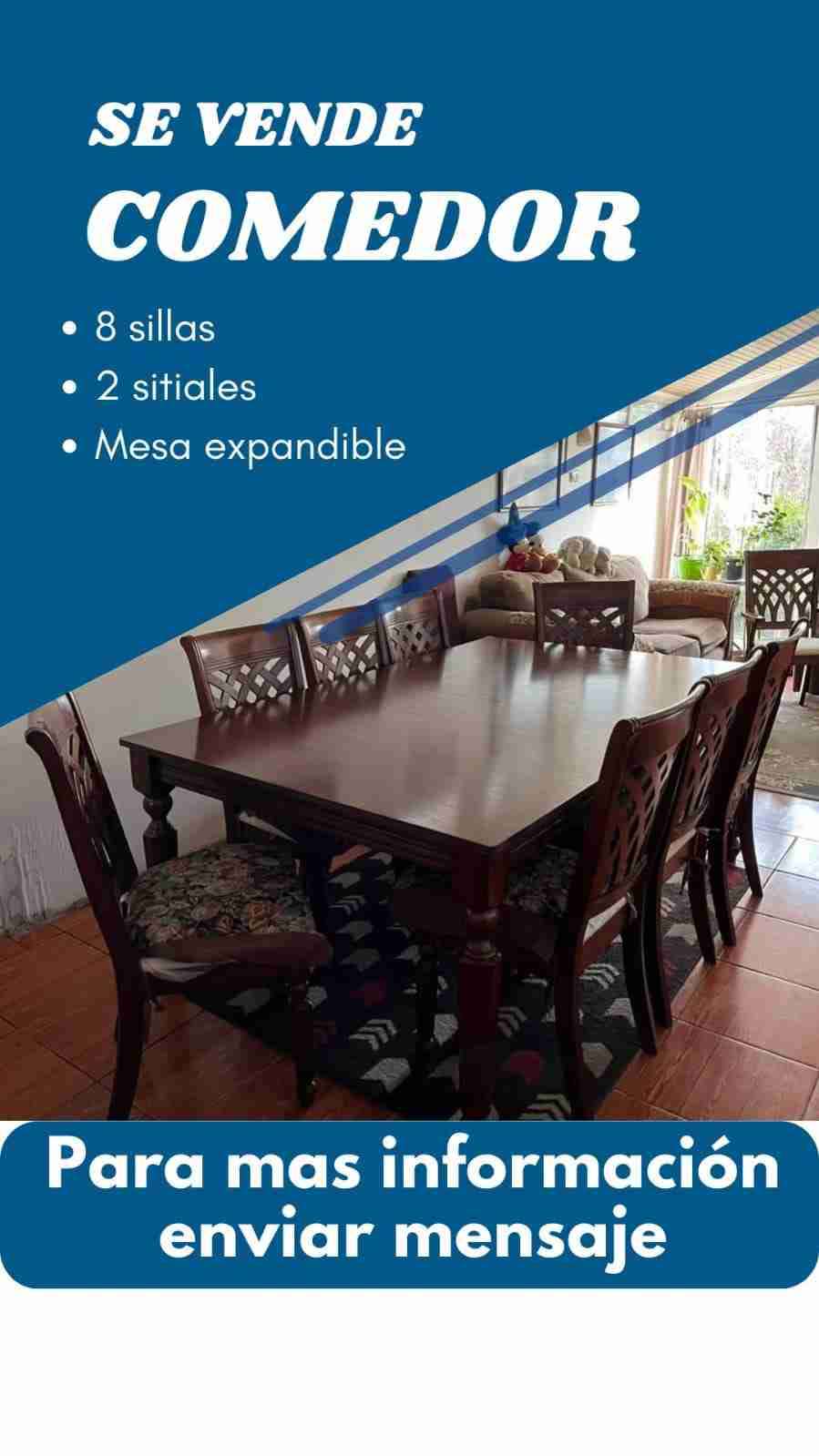 Comedor con mesa expandible y sillas