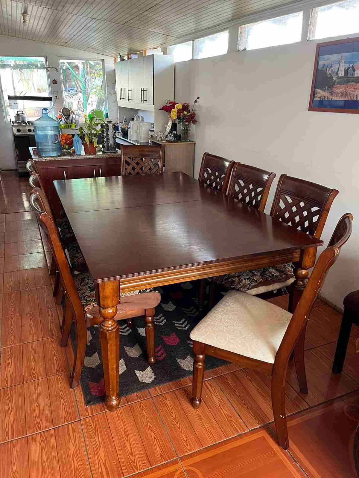 Comedor con mesa expandible y sillas - 2