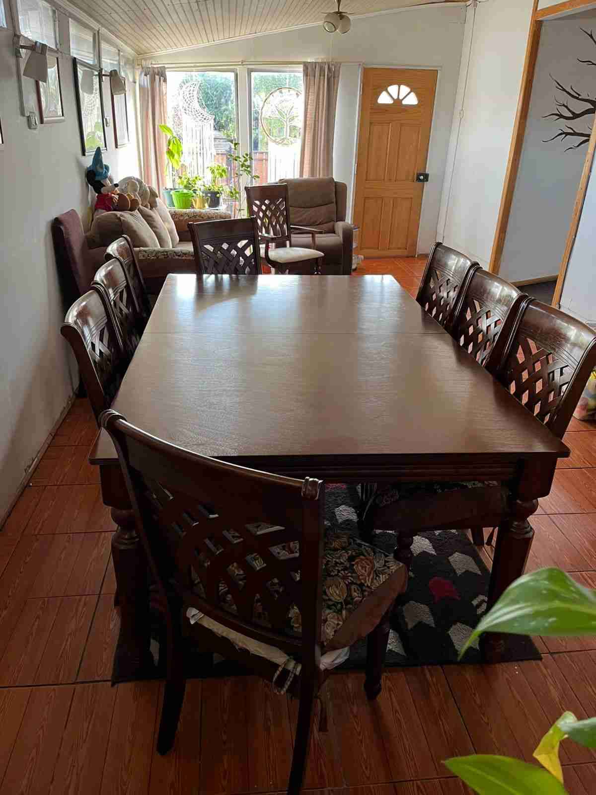 Comedor con mesa expandible y sillas - 5