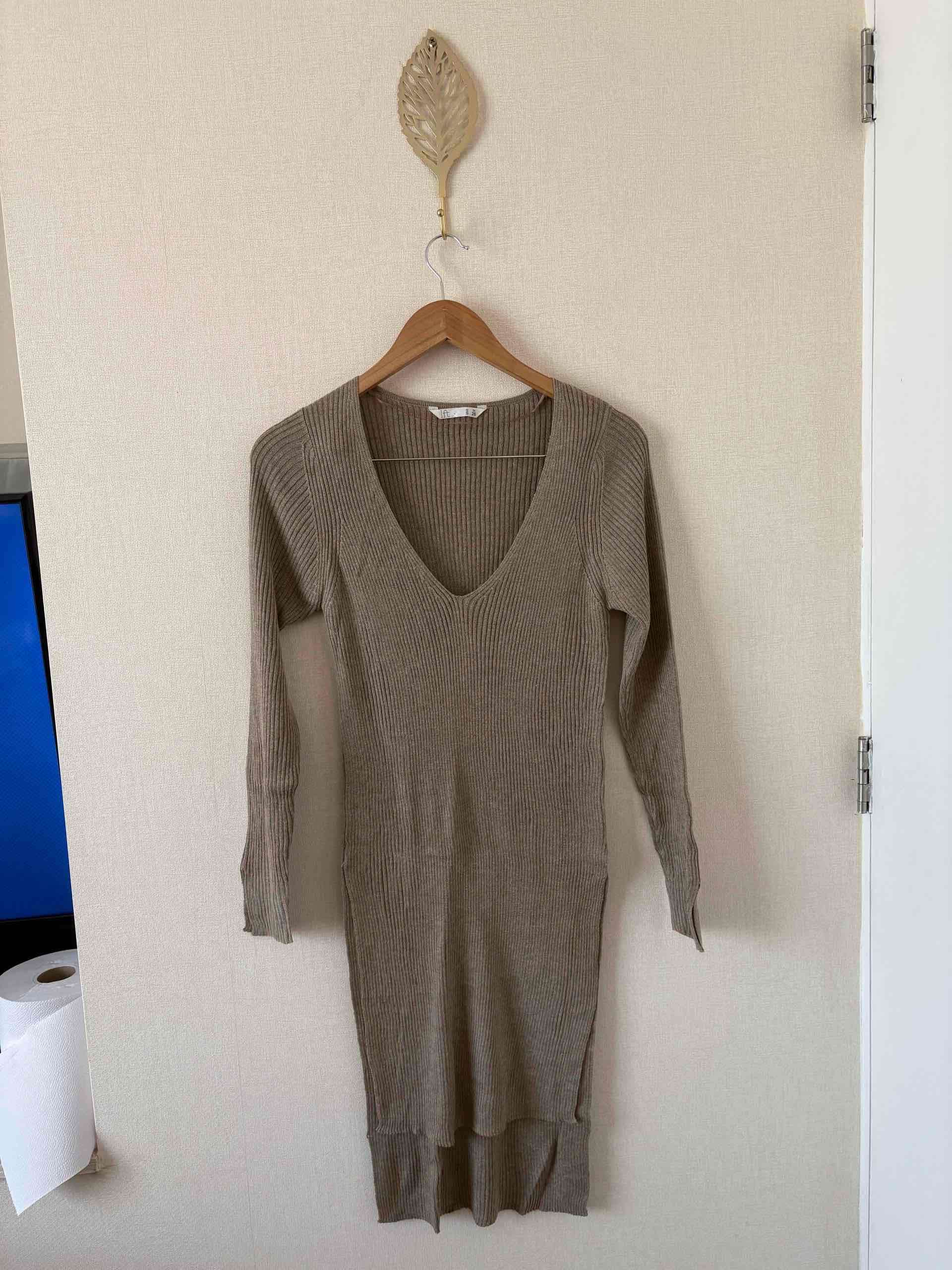 Chaleco talla S largo beige