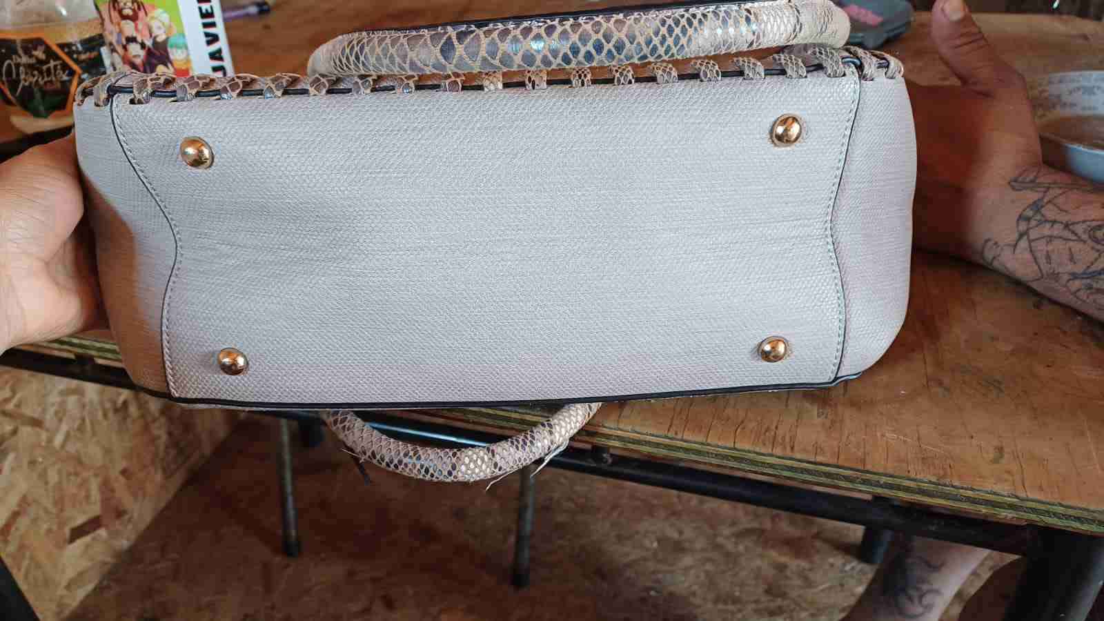 Cartera beige Lilás con asas de serpiente - miniatura 3