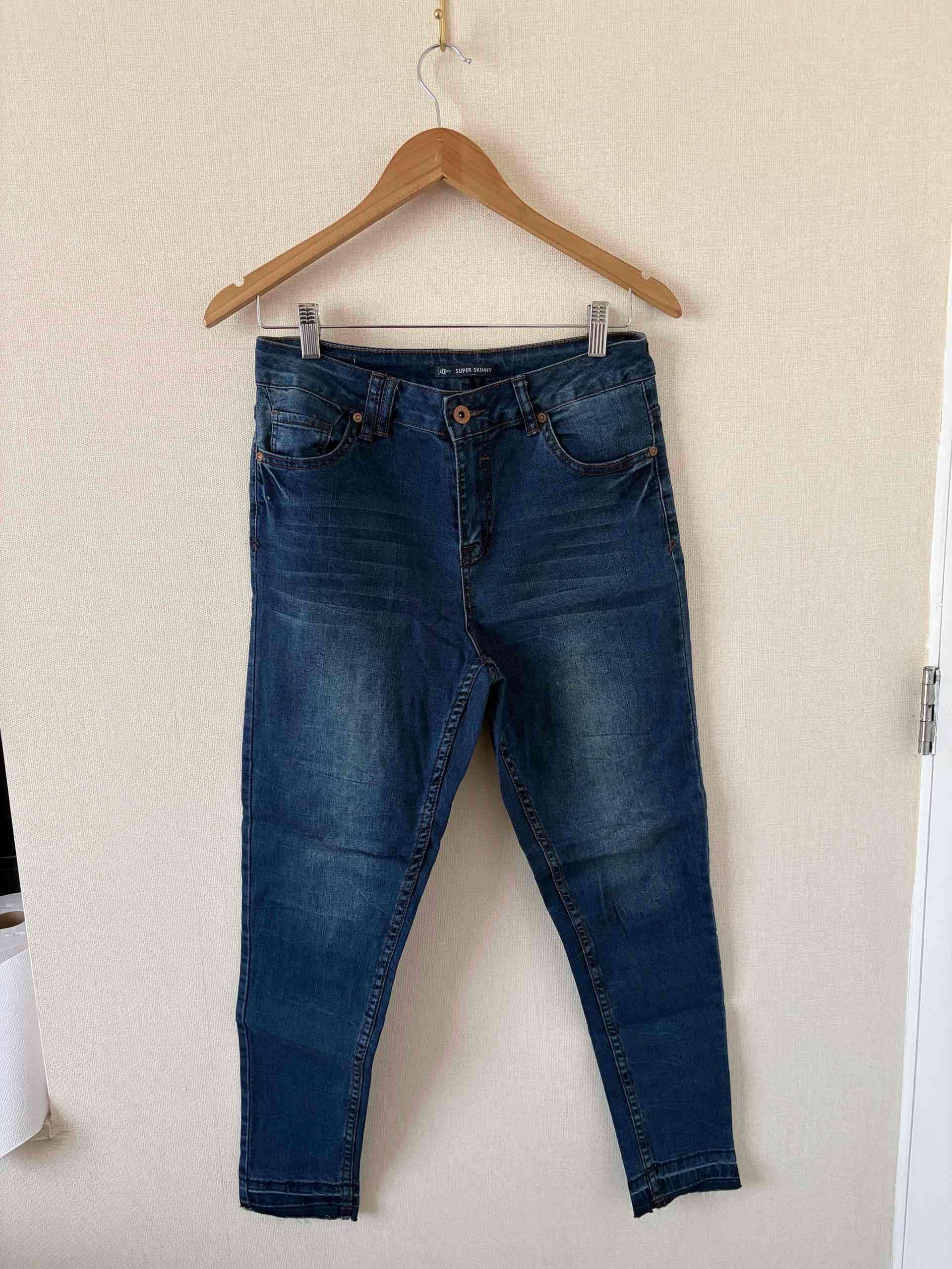 Jeans azul oscuro Talla 40