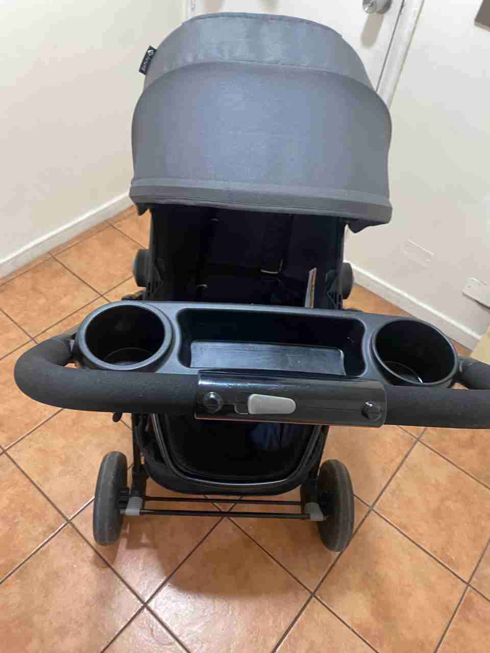 Coche y huevito para auto - miniatura 2