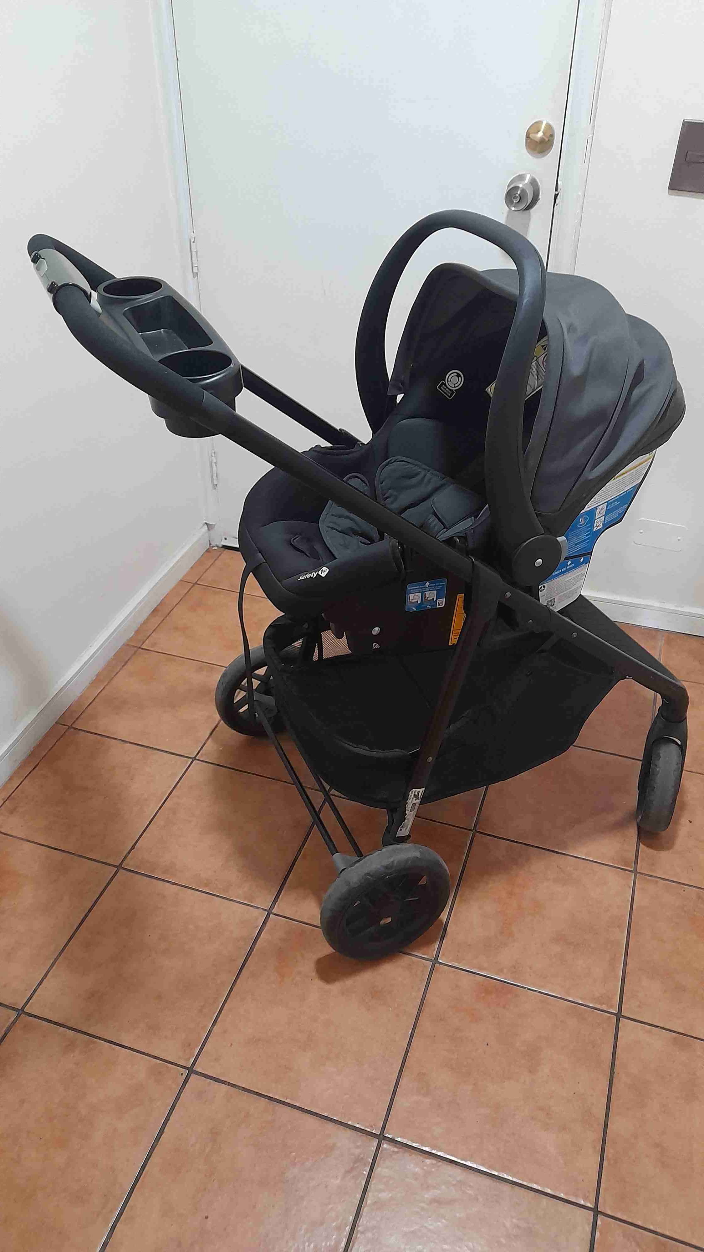 Coche y huevito para auto - miniatura 4