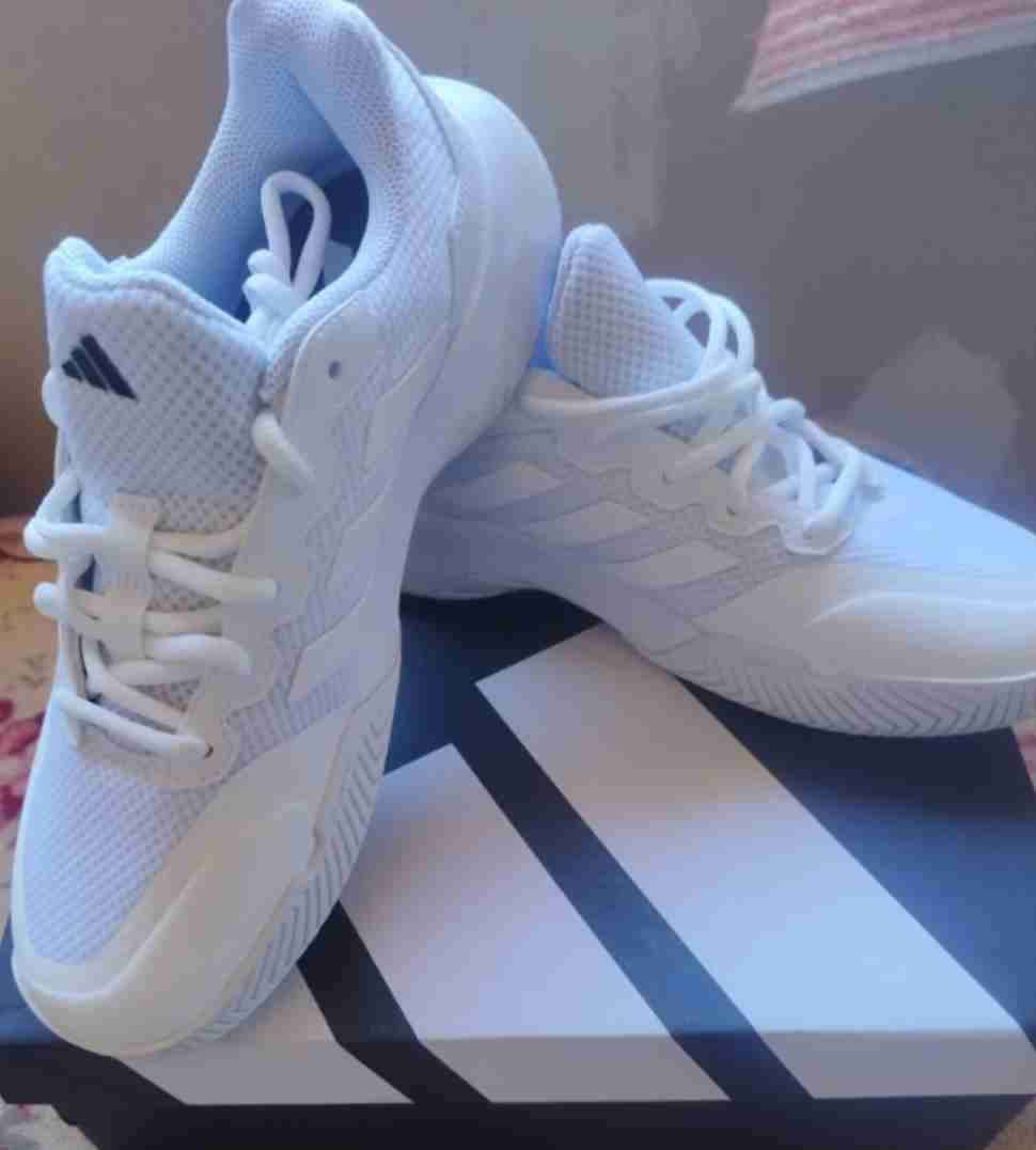 Zapatillas deportivas blancas - miniatura 2