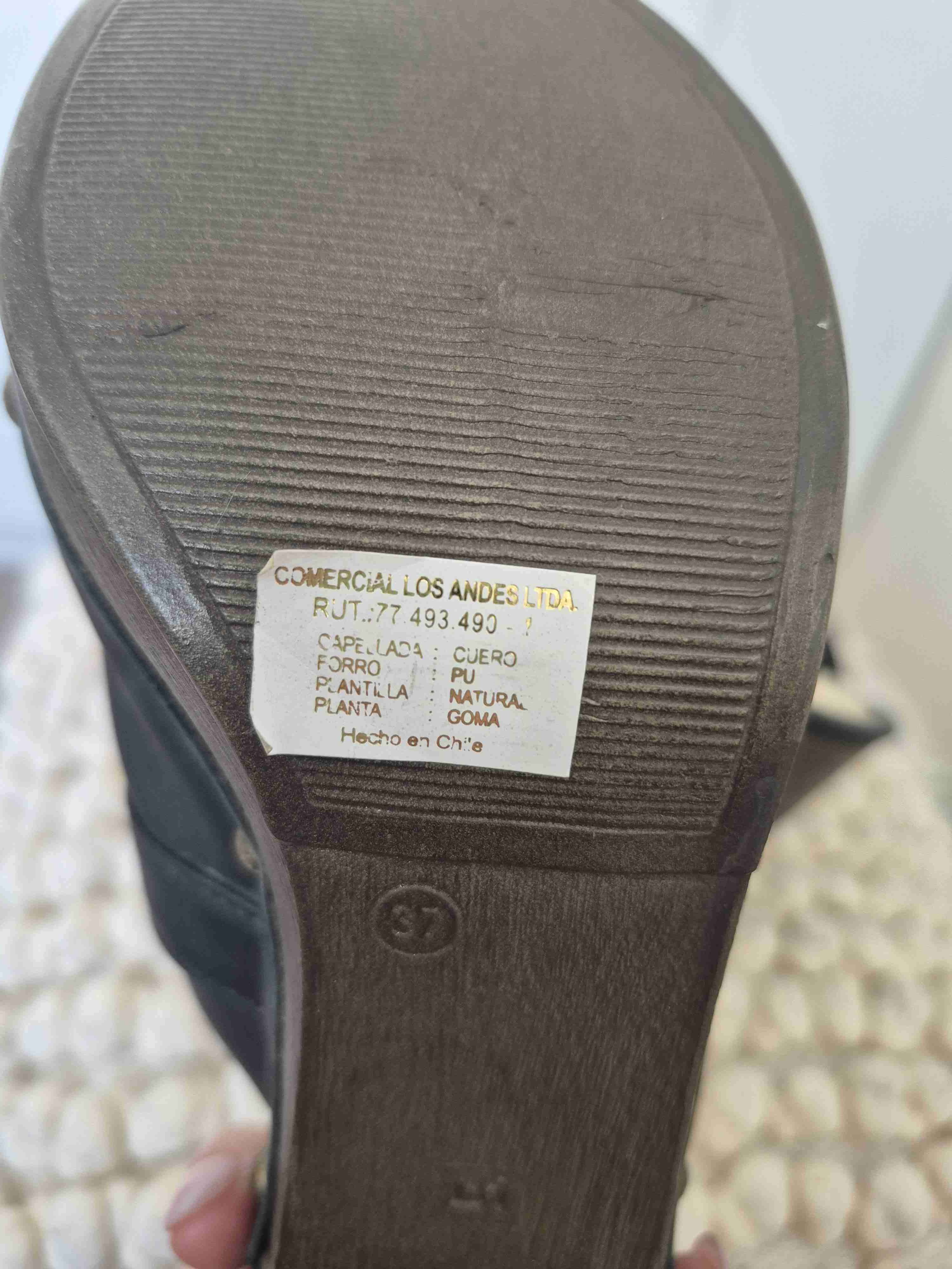 Zuecos altos negros de cuero 35 - miniatura 5