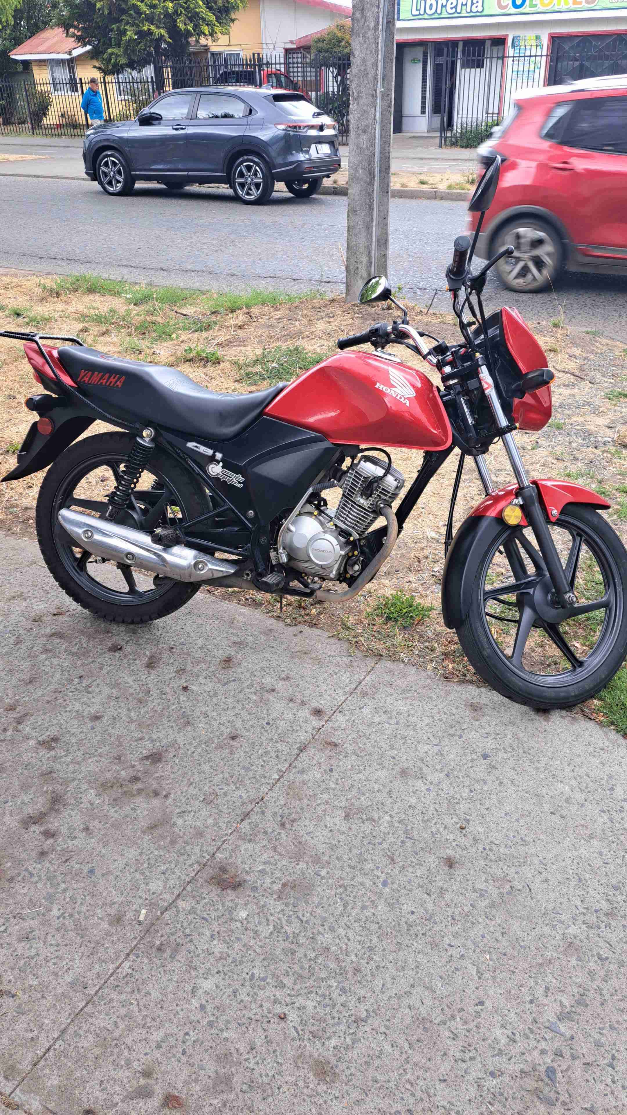 Moto honda cb1 2016 - miniatura 3