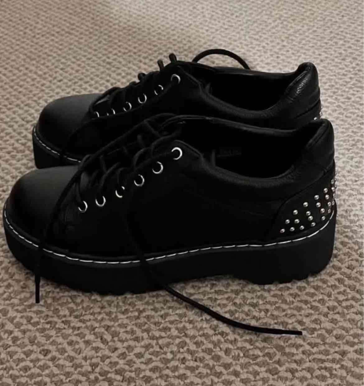 Zapatos negros de cuero alaniz - miniatura 2