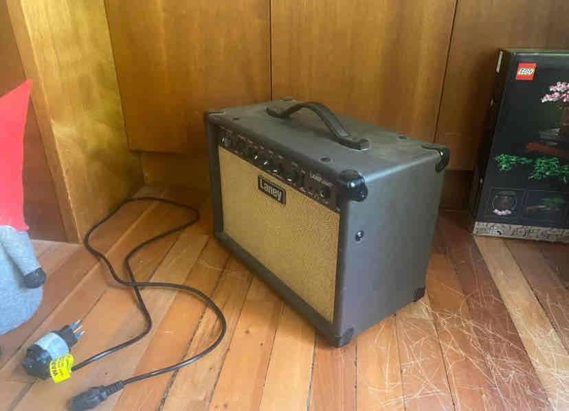 Amplificador Laney LA30C acústico - miniatura 4