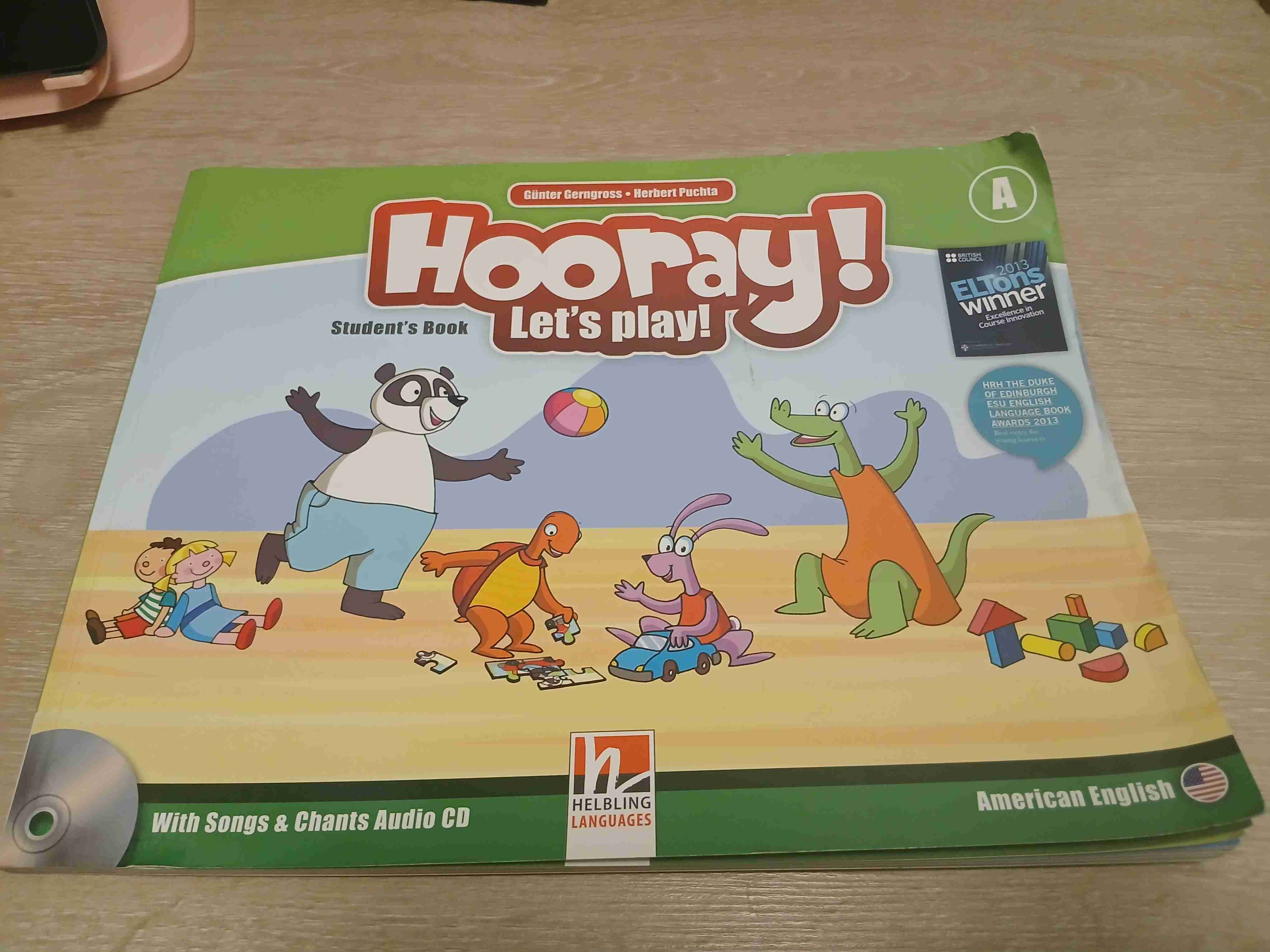 Libro "Hooray! Let's play!"