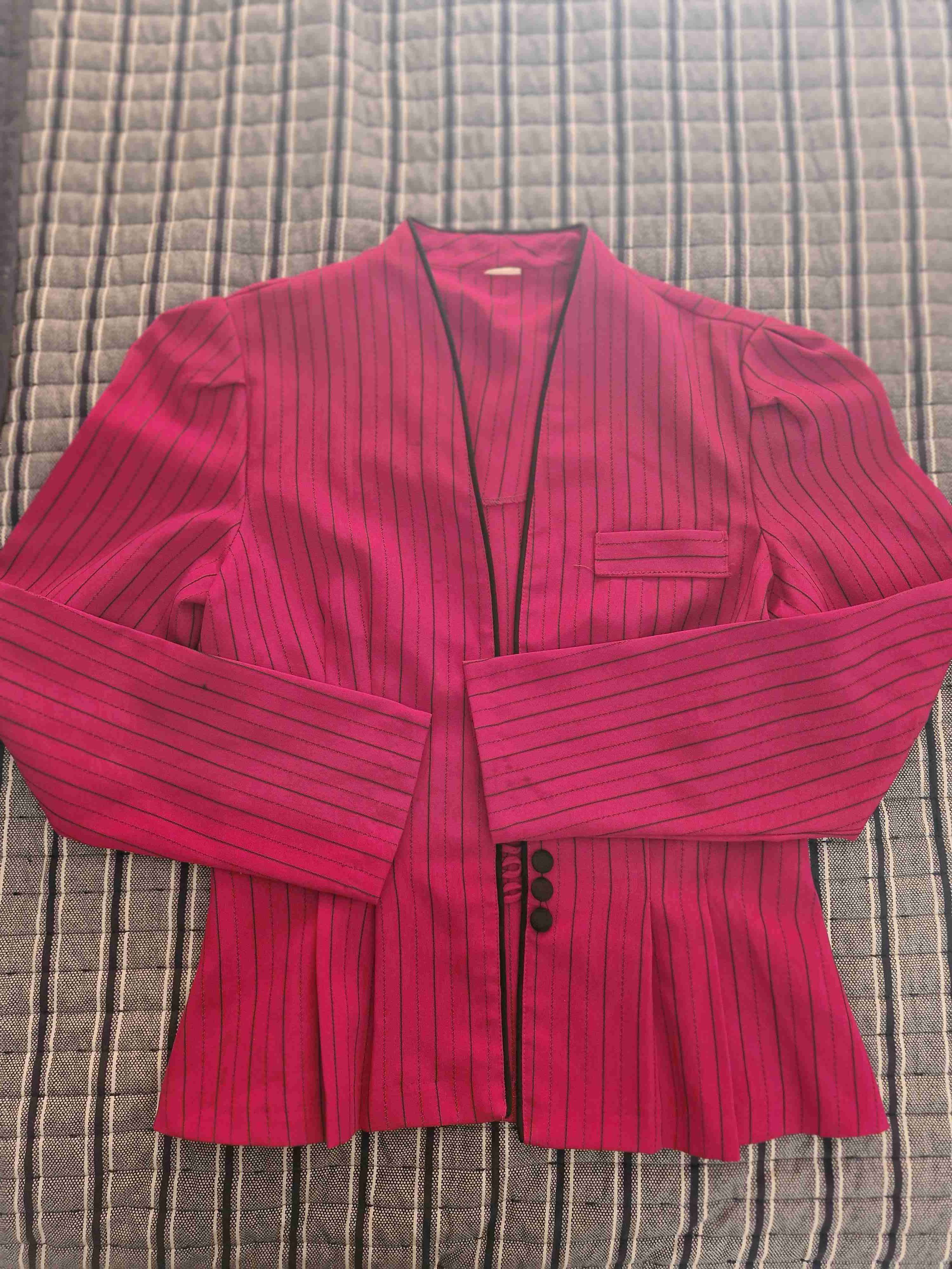 Blazer elegante fucsia a rayas talla S