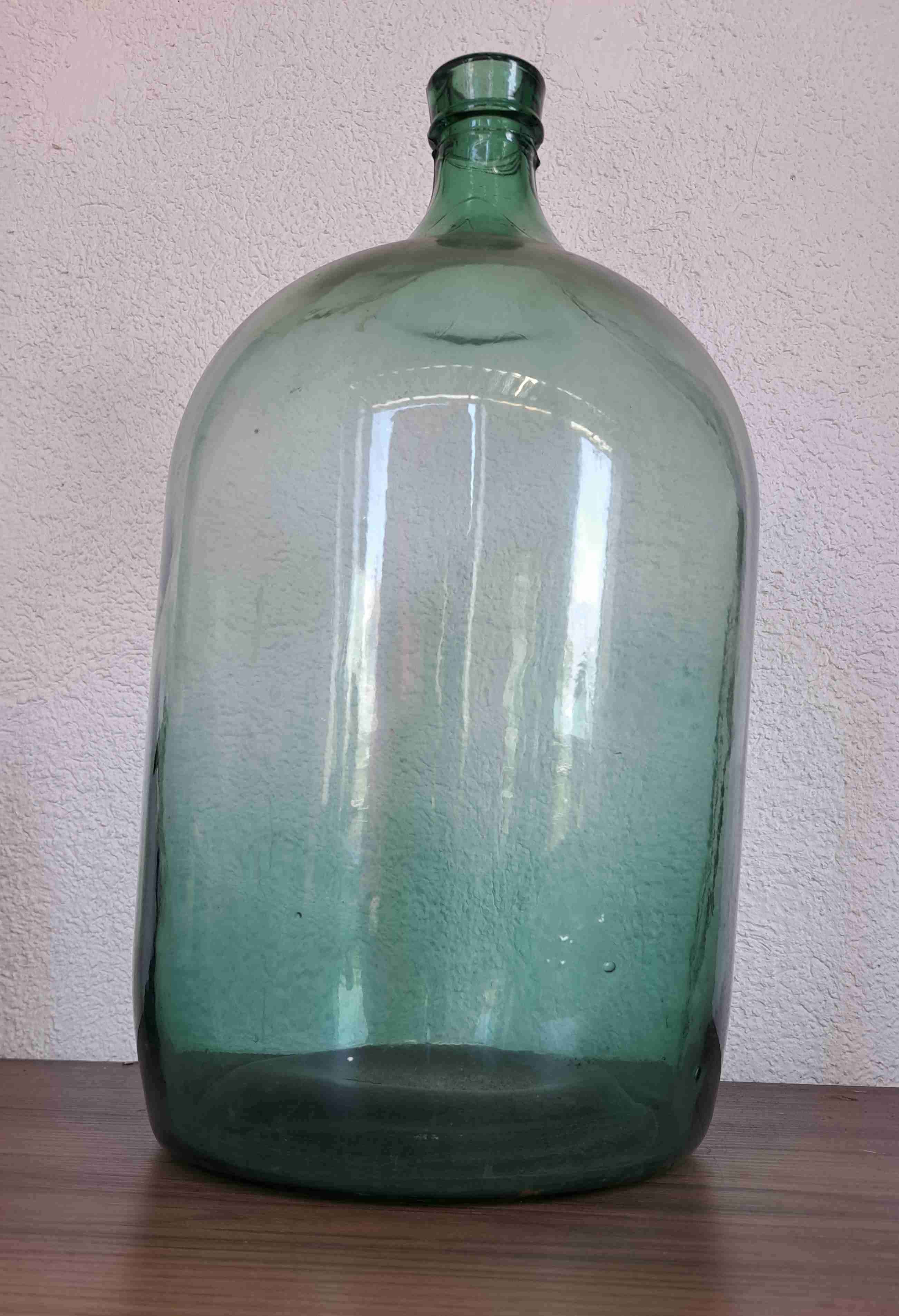 Garrafón de vidrio verde antiguo - miniatura 2