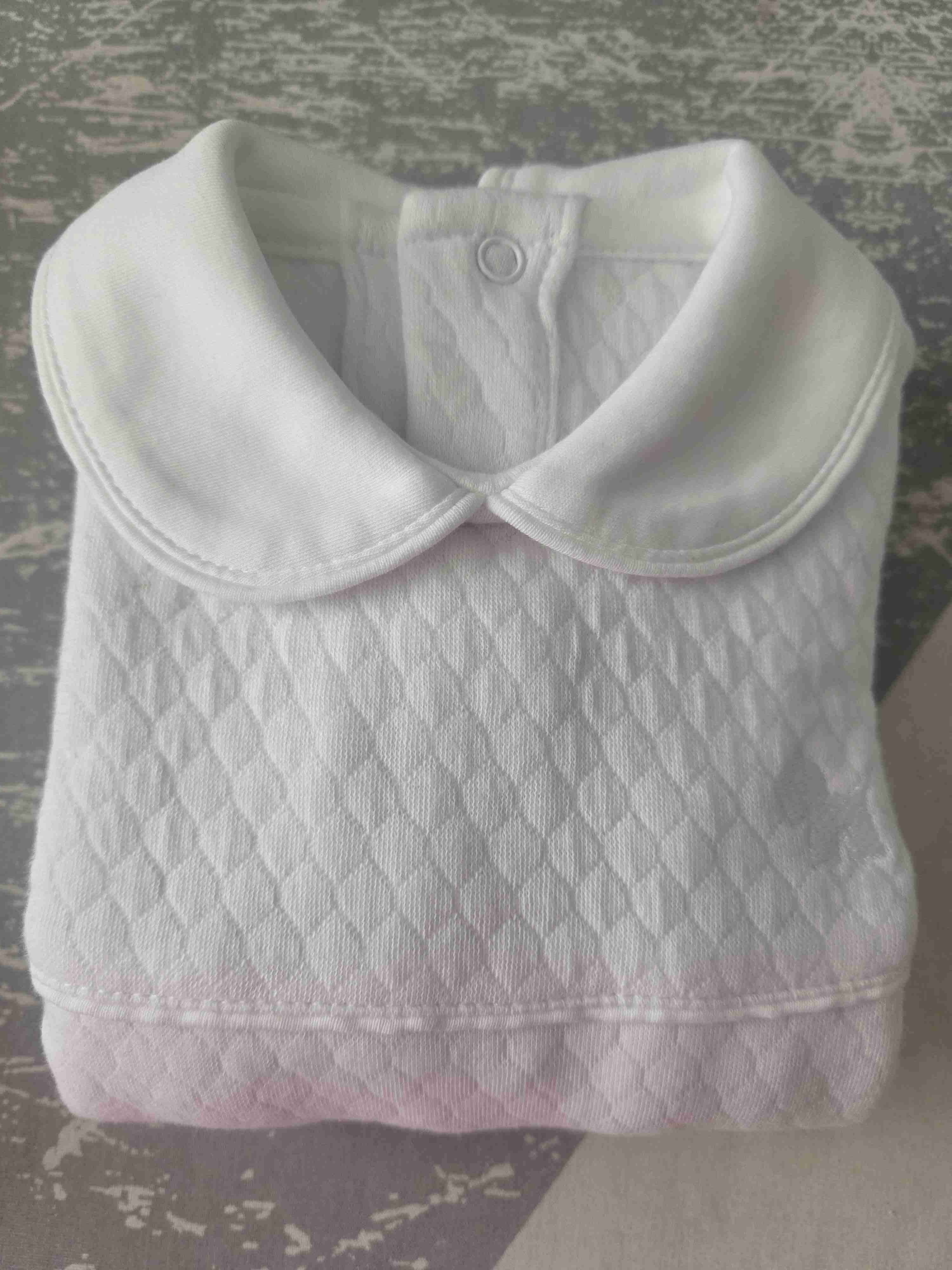 Enterito bebé blanco con cuello