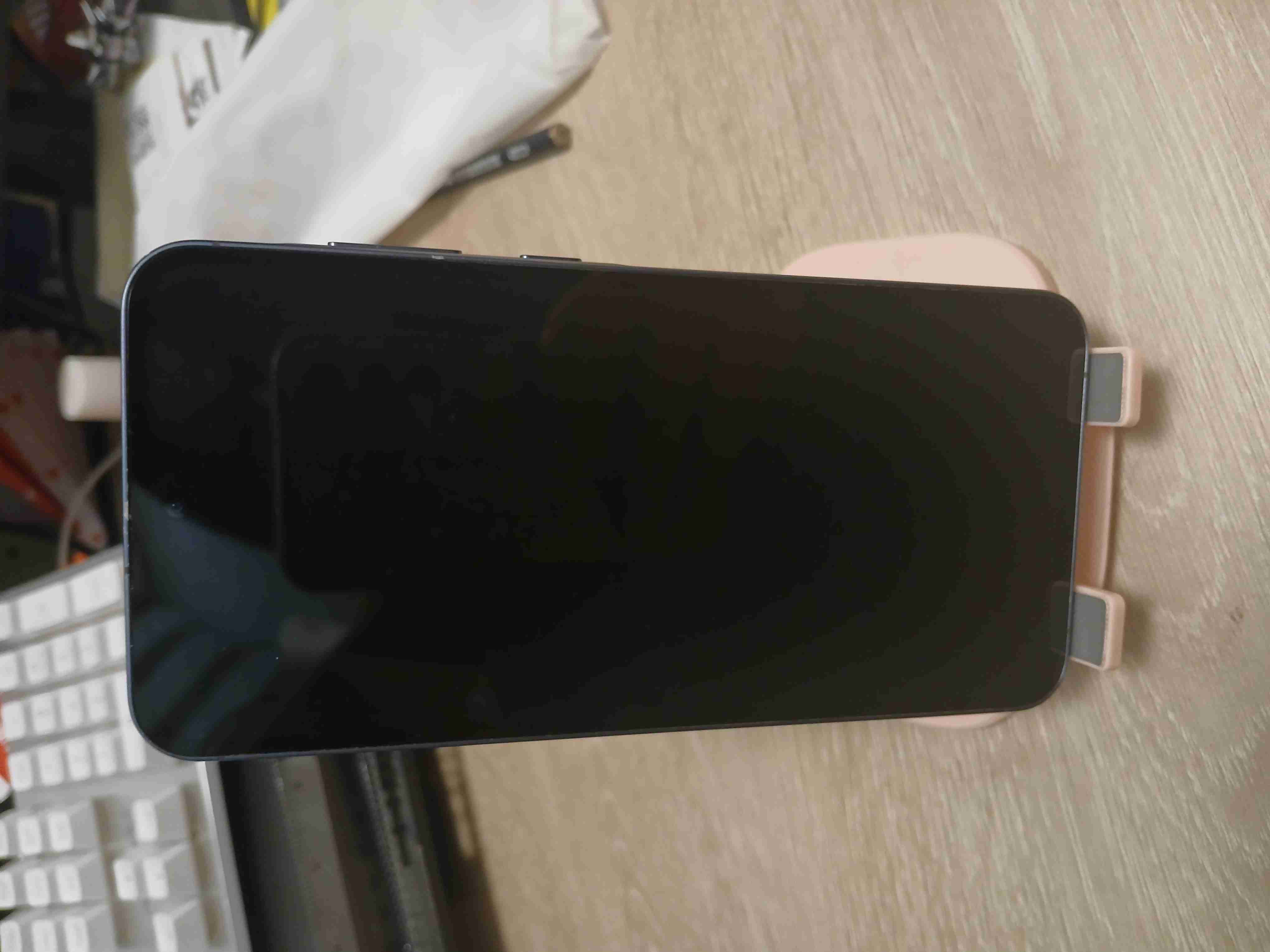 Teléfono inteligente negro - miniatura 4