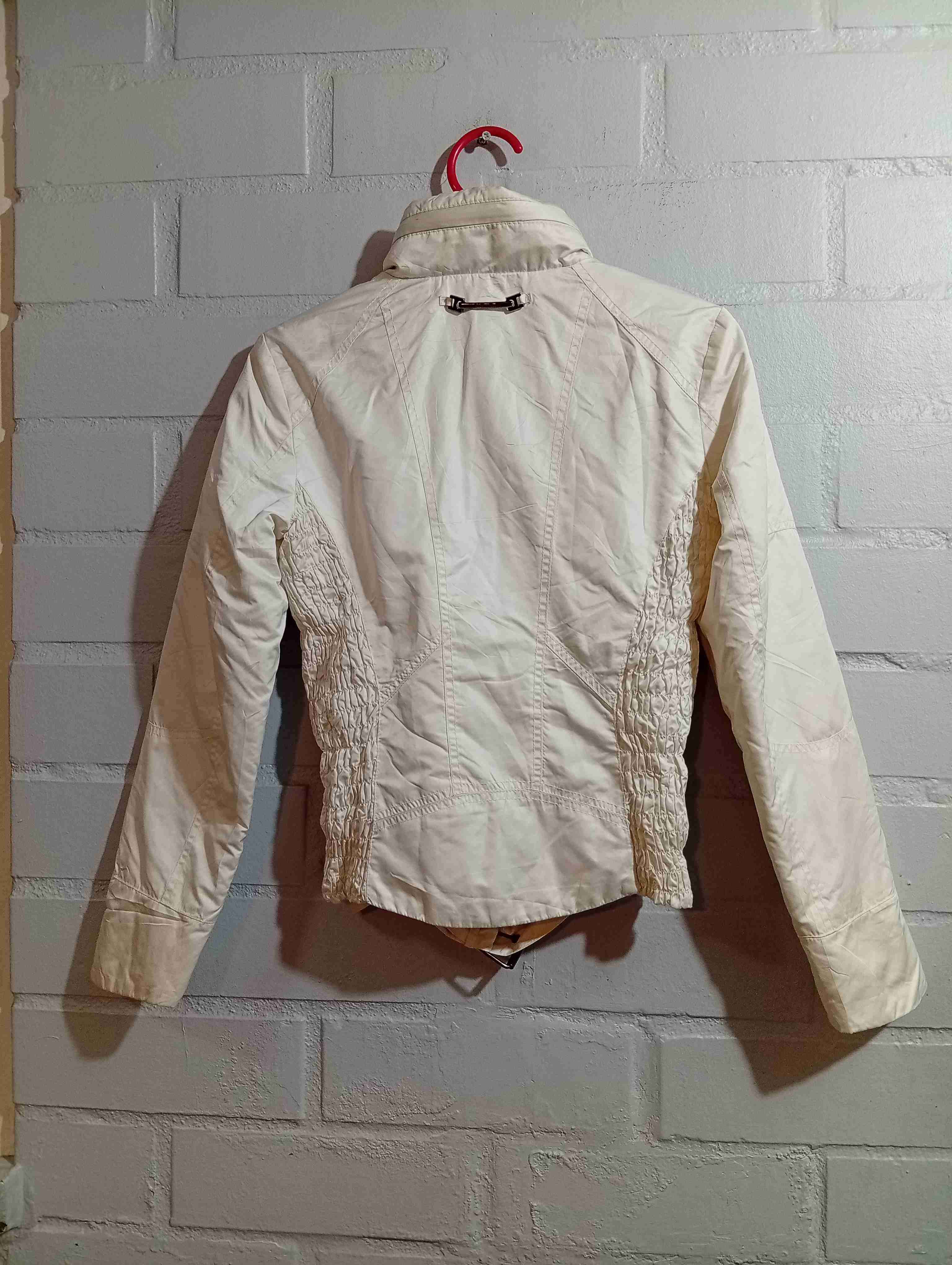 Chaqueta Zara talla S - miniatura 2