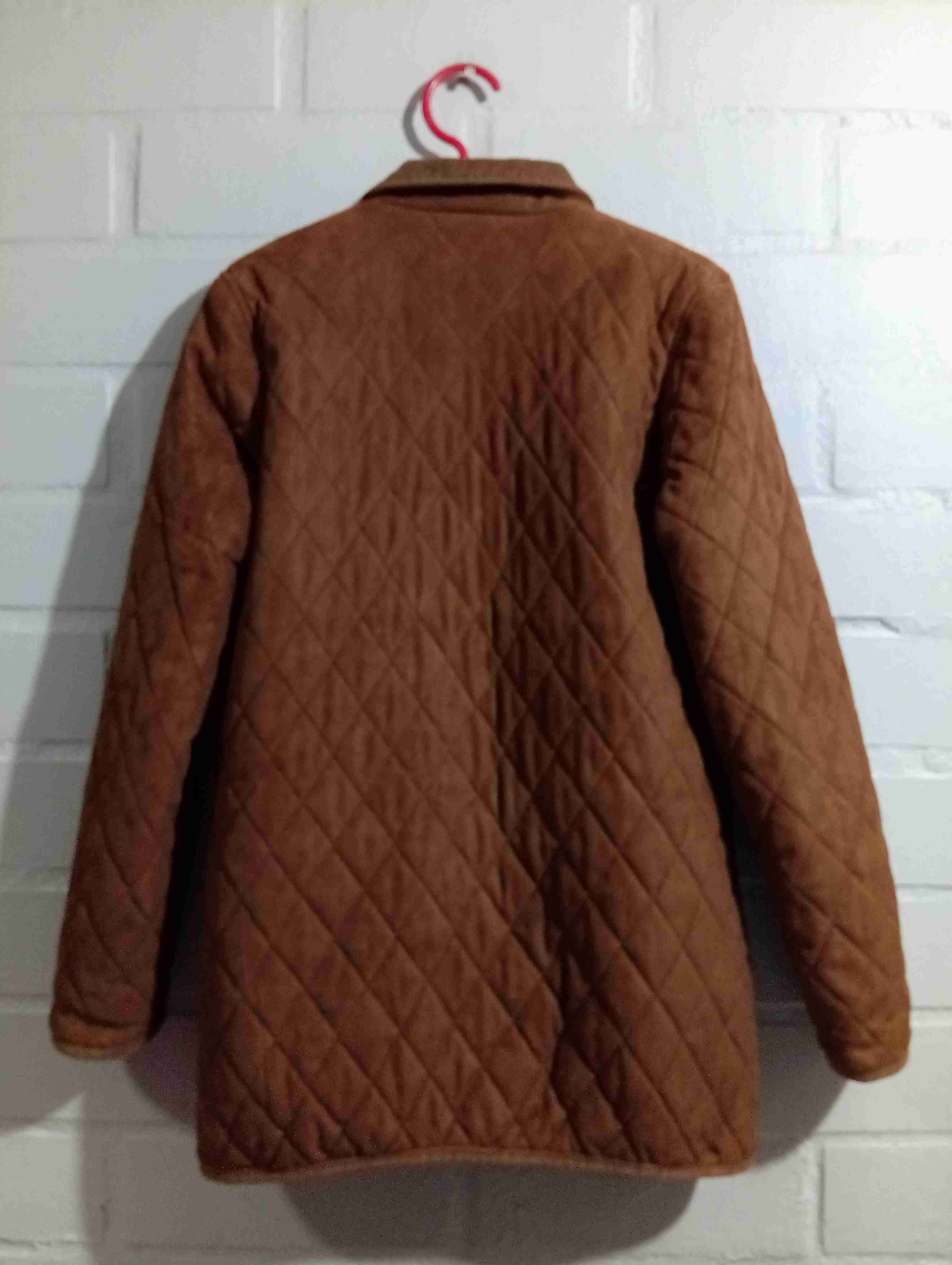 Chaqueta marrón con cuello de pelo - miniatura 2