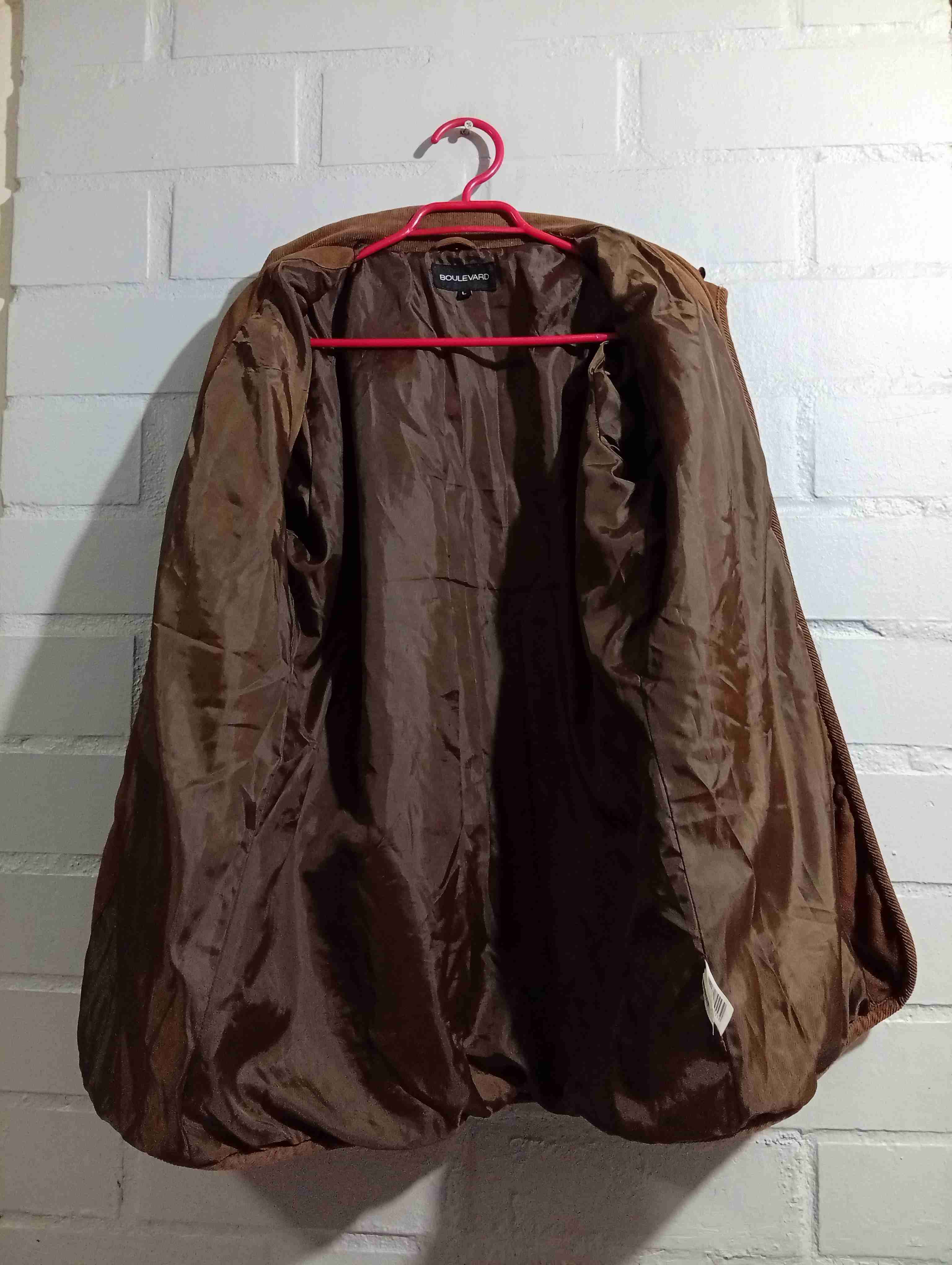 Chaqueta marrón con cuello de pelo - miniatura 5