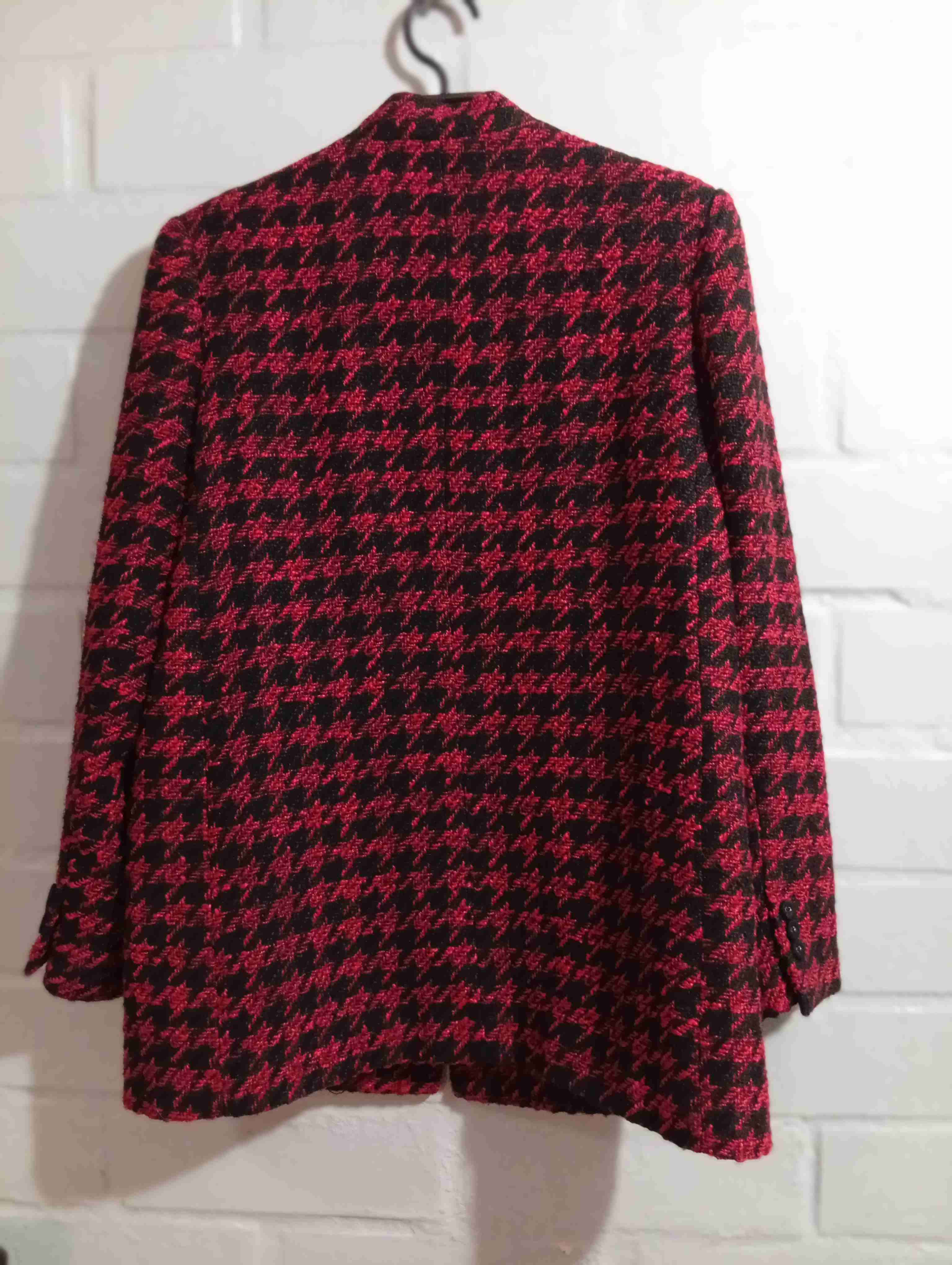 Blazer Alaniz de lana rojo y negro - miniatura 2