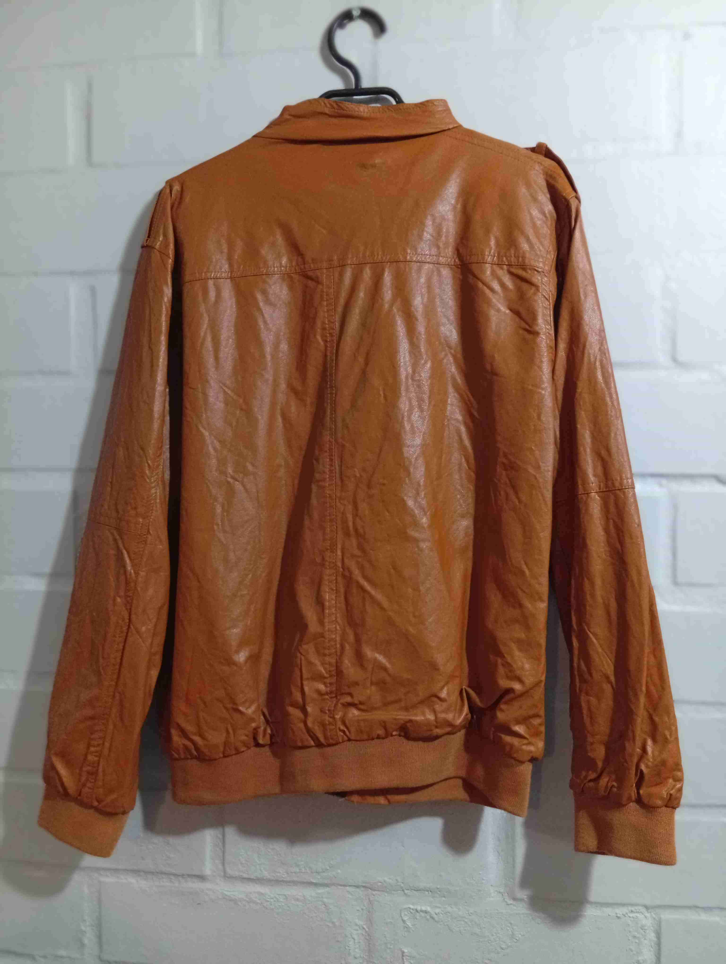 Chaqueta de cuero sintético marrón - miniatura 2