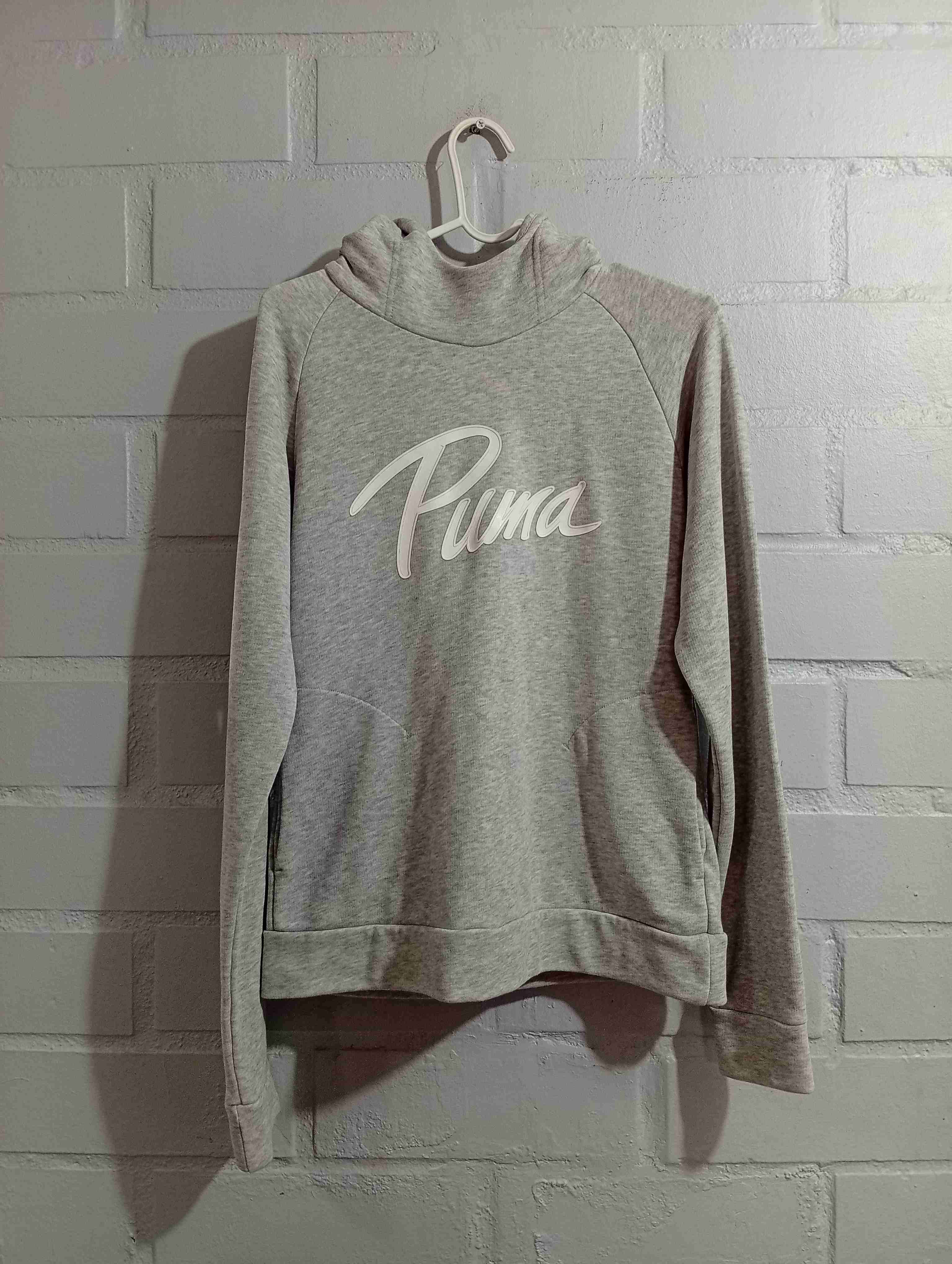 Polerón gris Puma talla S 5 mil