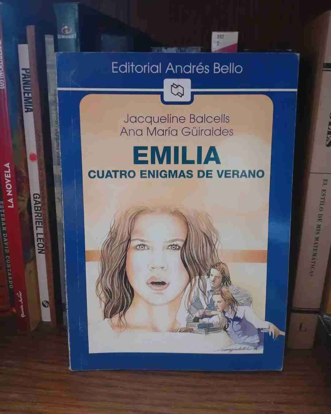 Libro 'Emilia: Cuatro enigmas de verano'