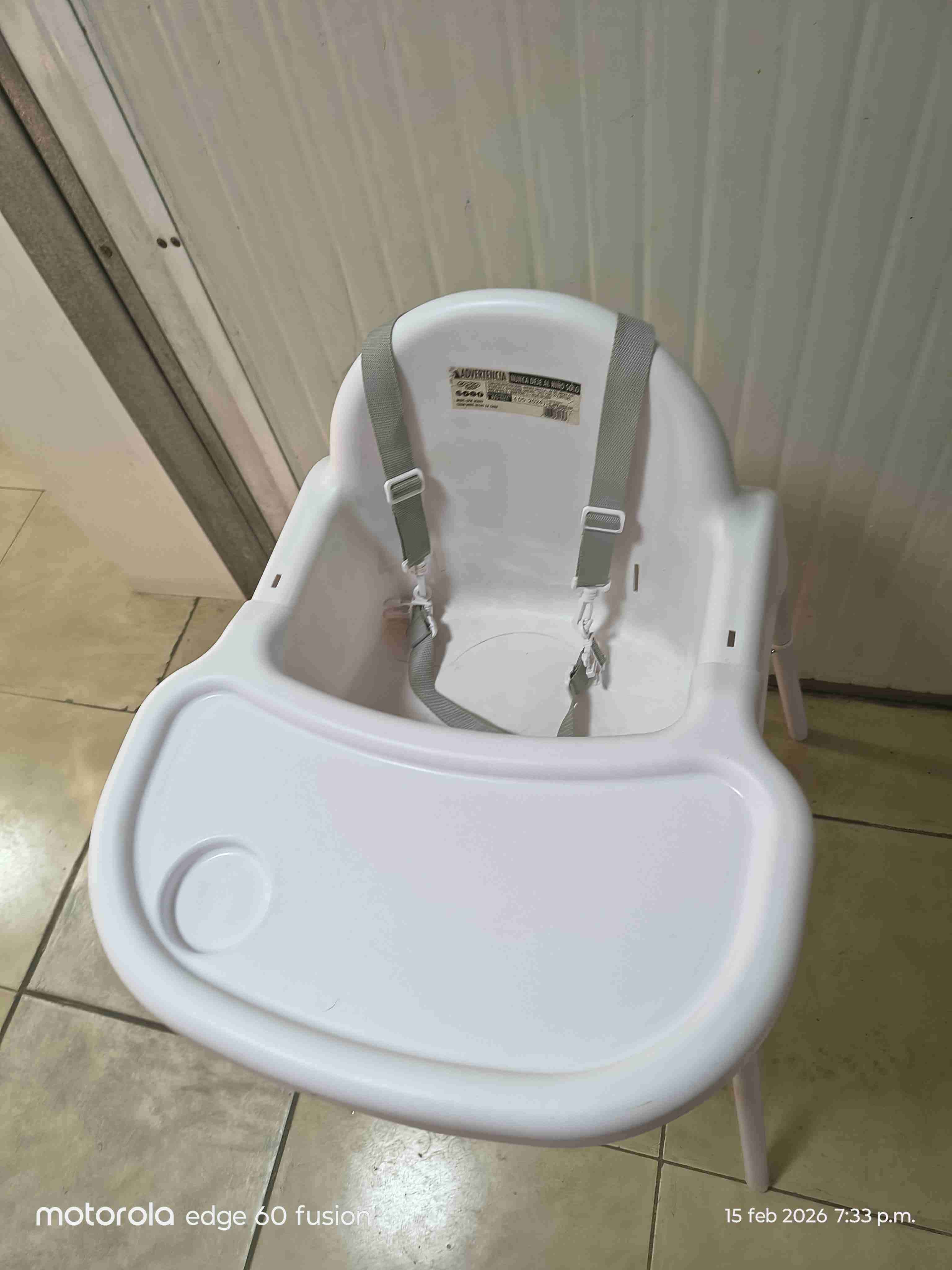 Silla alta para bebé blanca