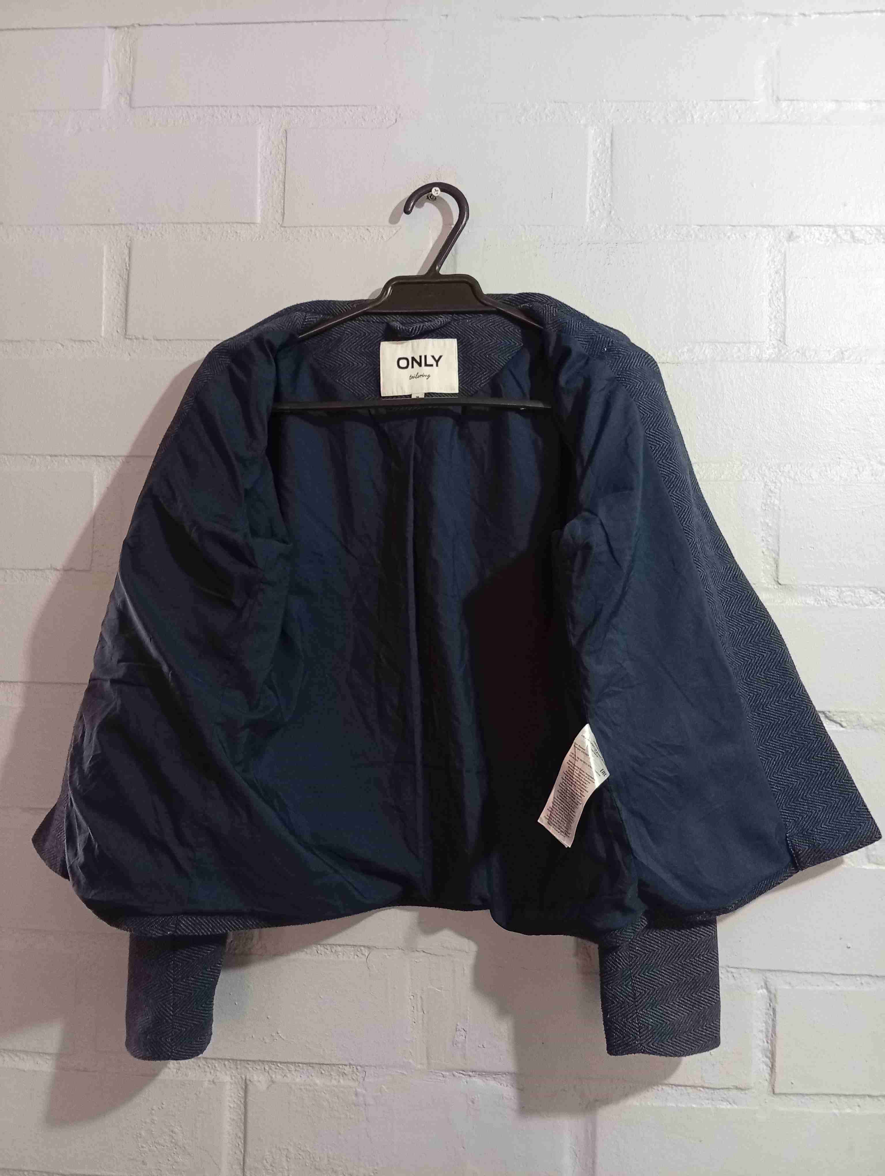 Blazer azul marca ONLY talla S - miniatura 4