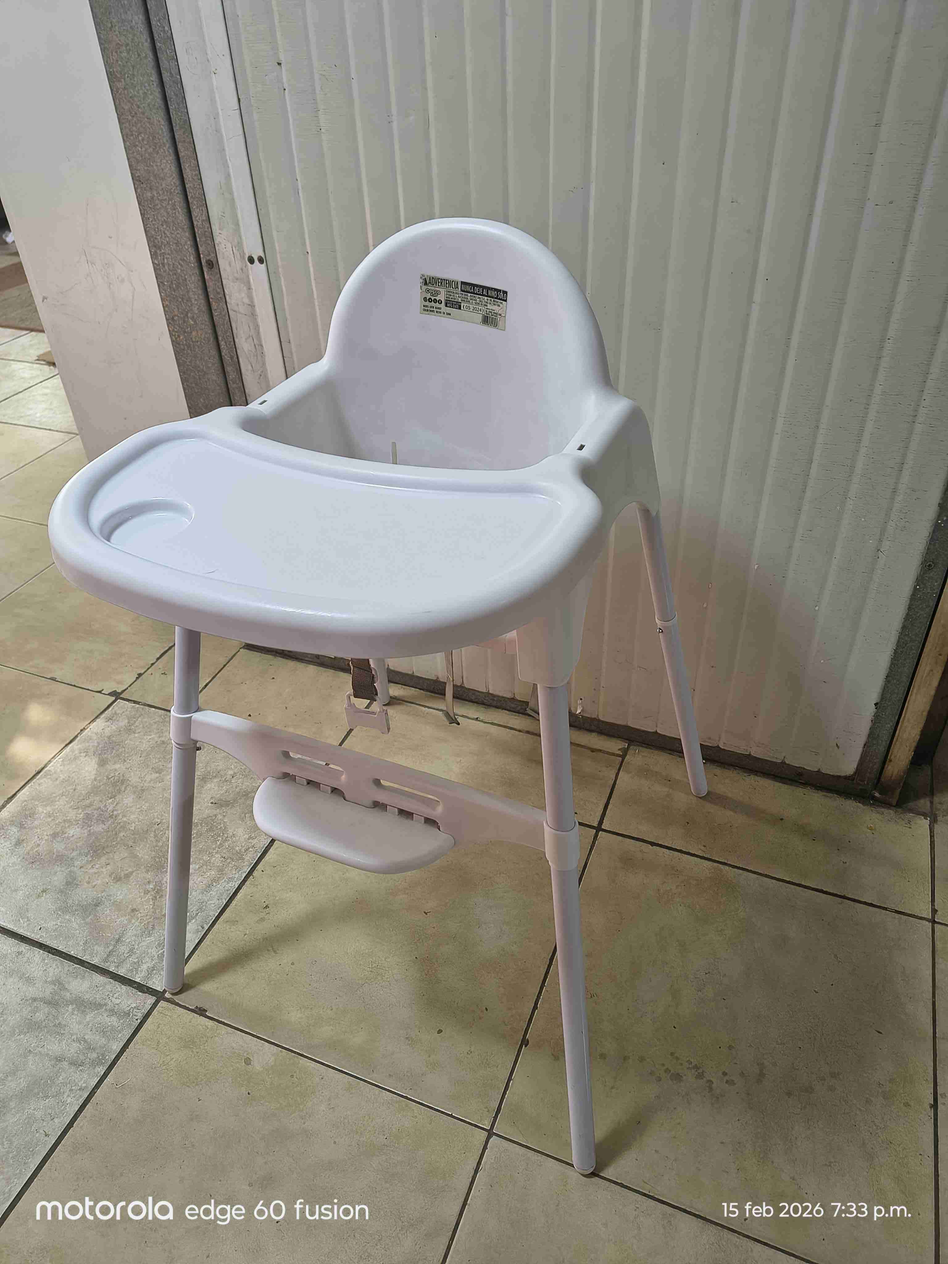 Silla alta para bebé blanca - miniatura 3