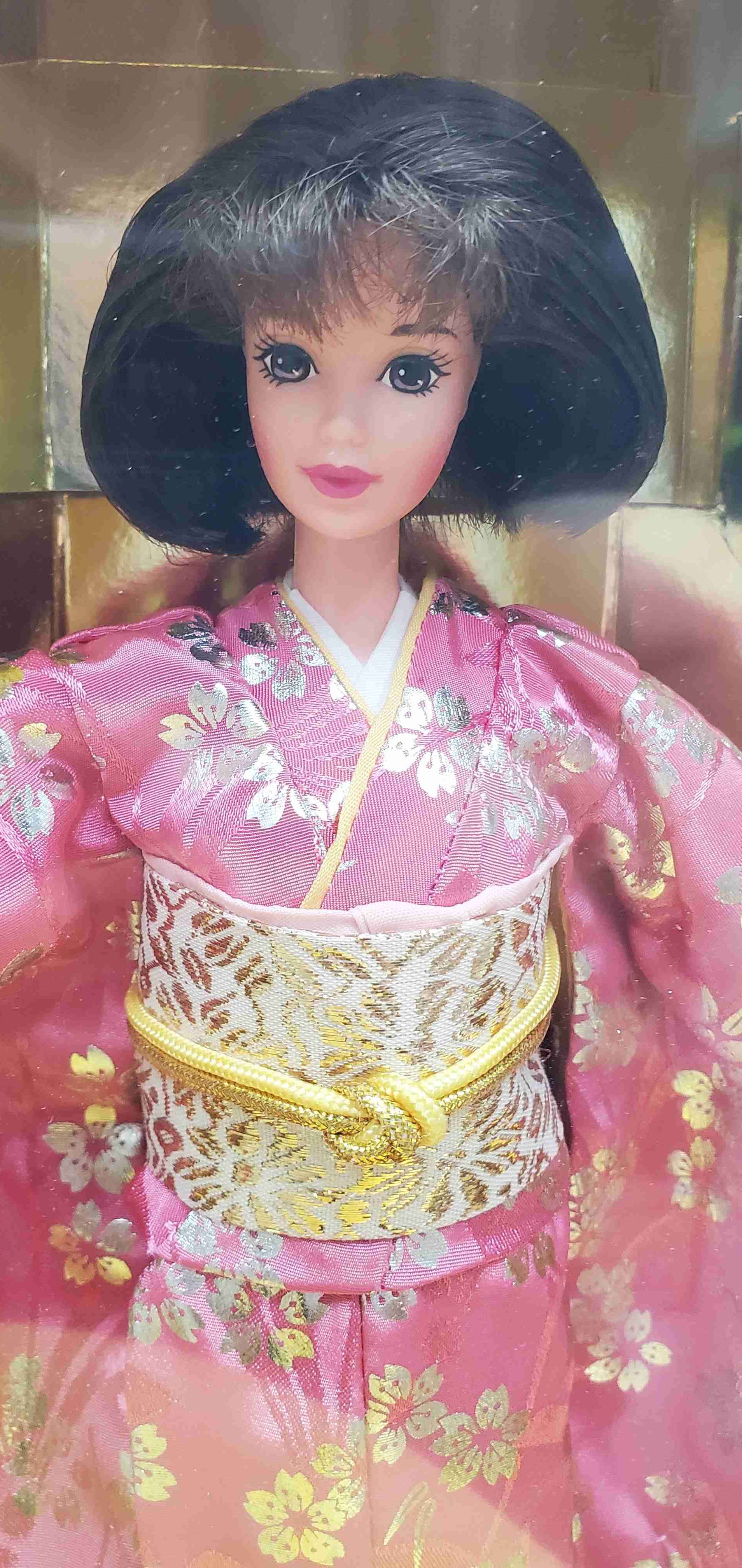 1996 Barbie Happy New Year kimono rosado #16093 - miniatura 2